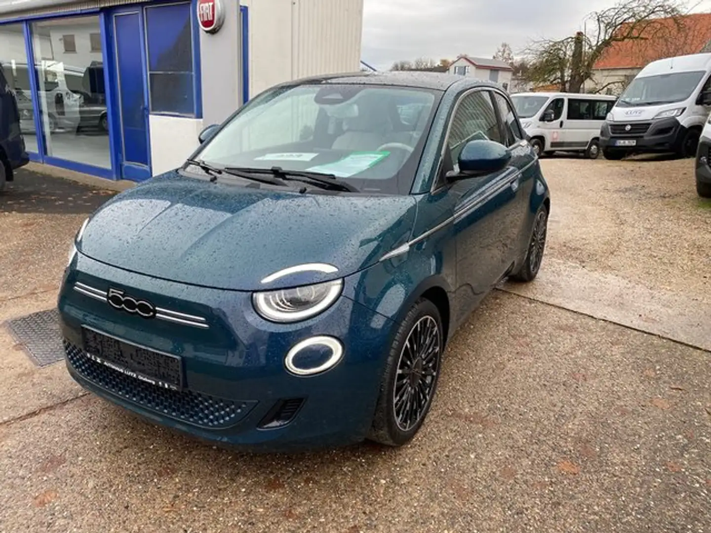 Fiat 500e 500e Lim. 3+1 La Prima Grün - 1