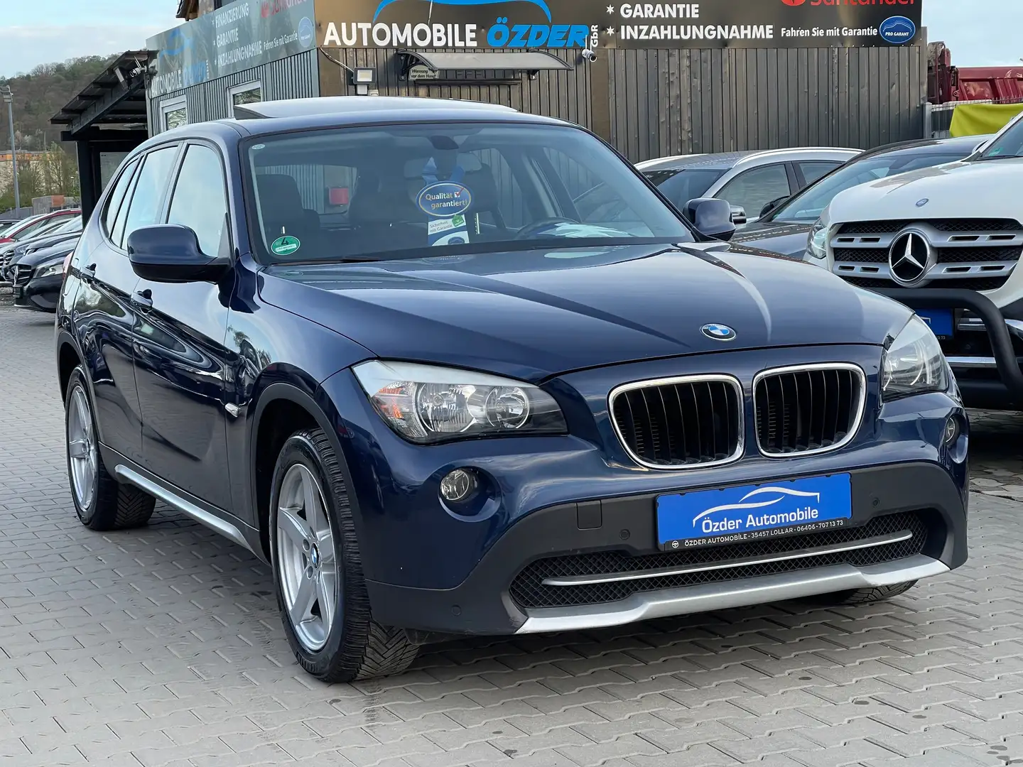 BMW X1 sDrive 18d+TÜV NEU+Finanzierung+ Bleu - 1