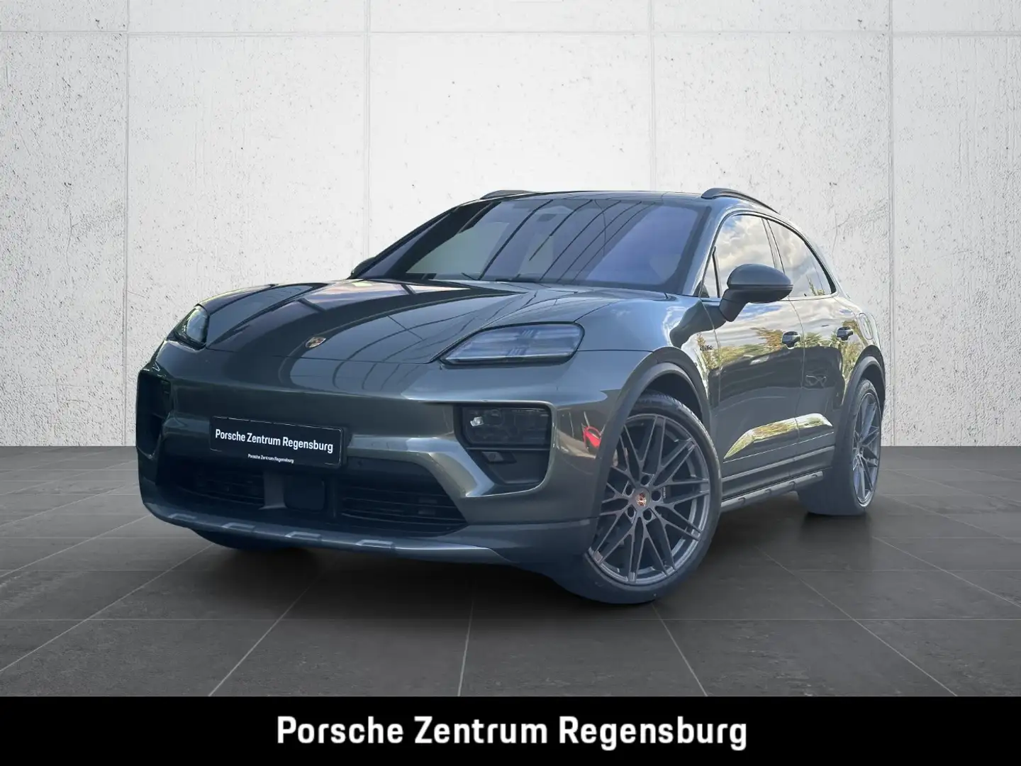 Porsche Macan 4 PANO Burmester Sitzbel. 360° Grün - 1
