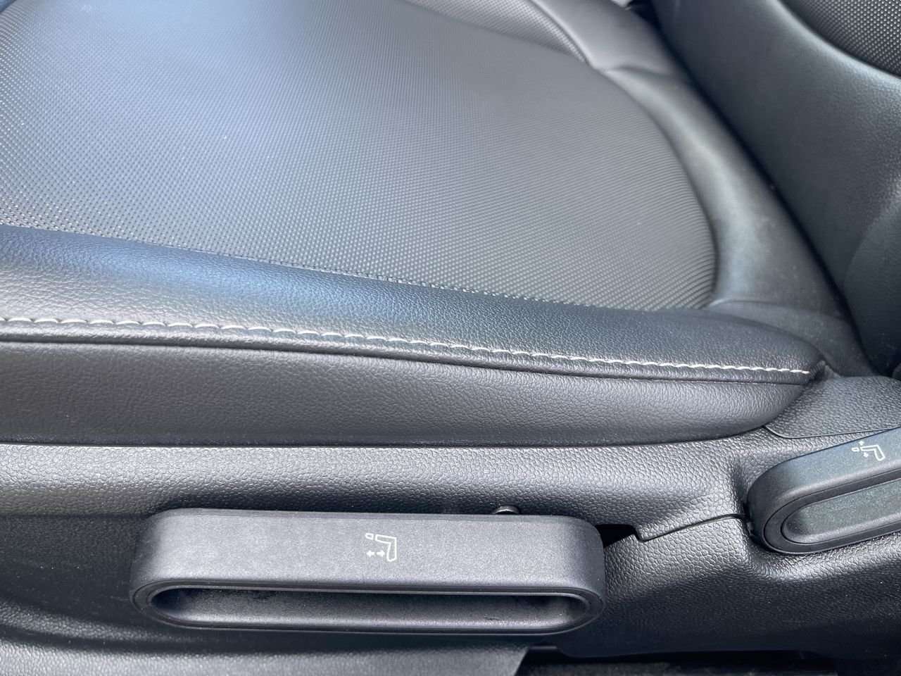 2022 MINI 3 Door Cooper, LOW KM's, Heated Seats Sunroof | Apple Car — снимка 1