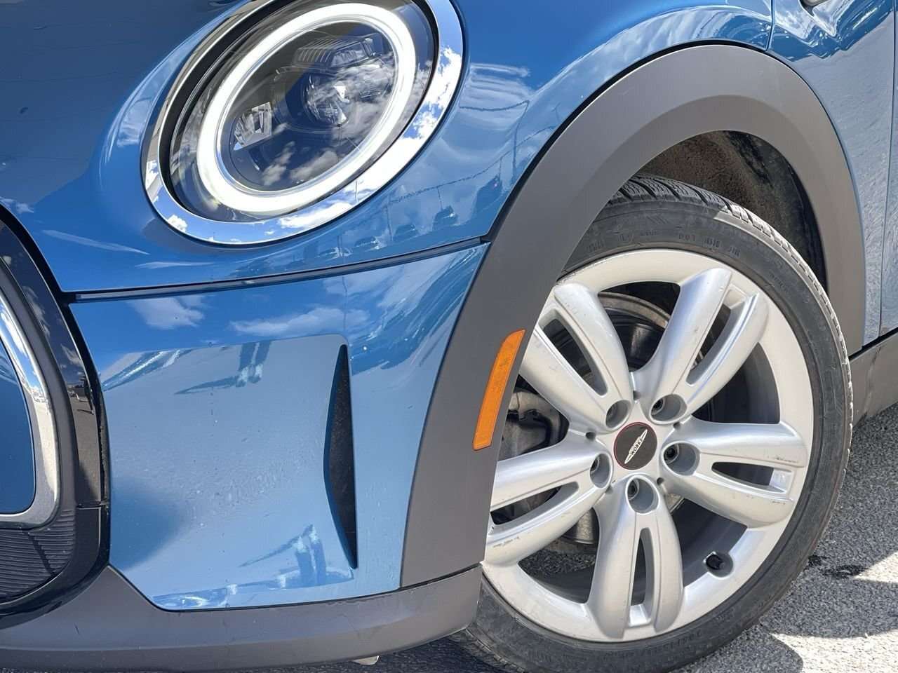 2022 MINI 3 Door Cooper, LOW KM's, Heated Seats Sunroof | Apple Car — снимка 1