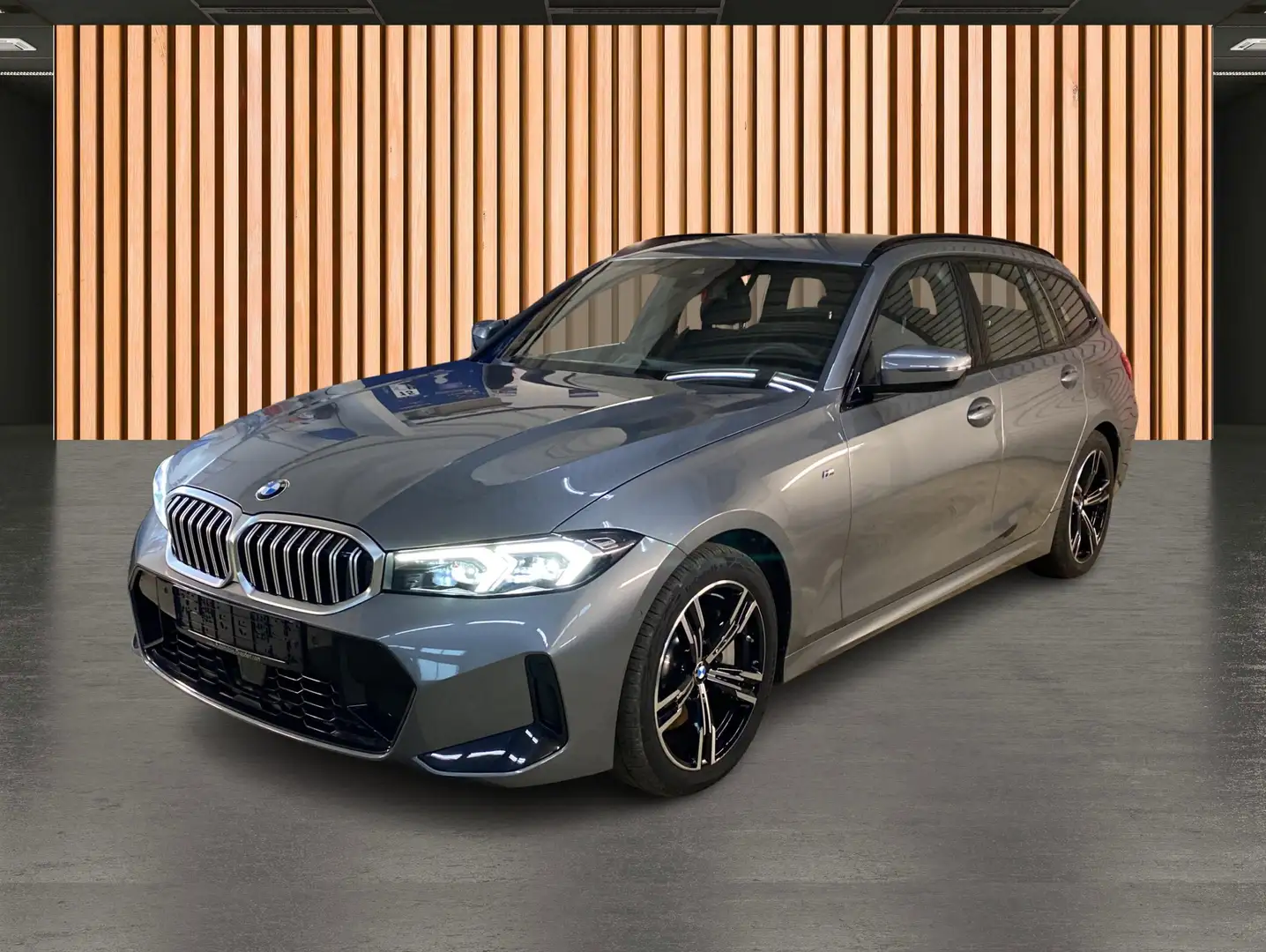 BMW 330 i Touring xDrive M Sport*ACC*HiFi*Kamera* Grau - 2