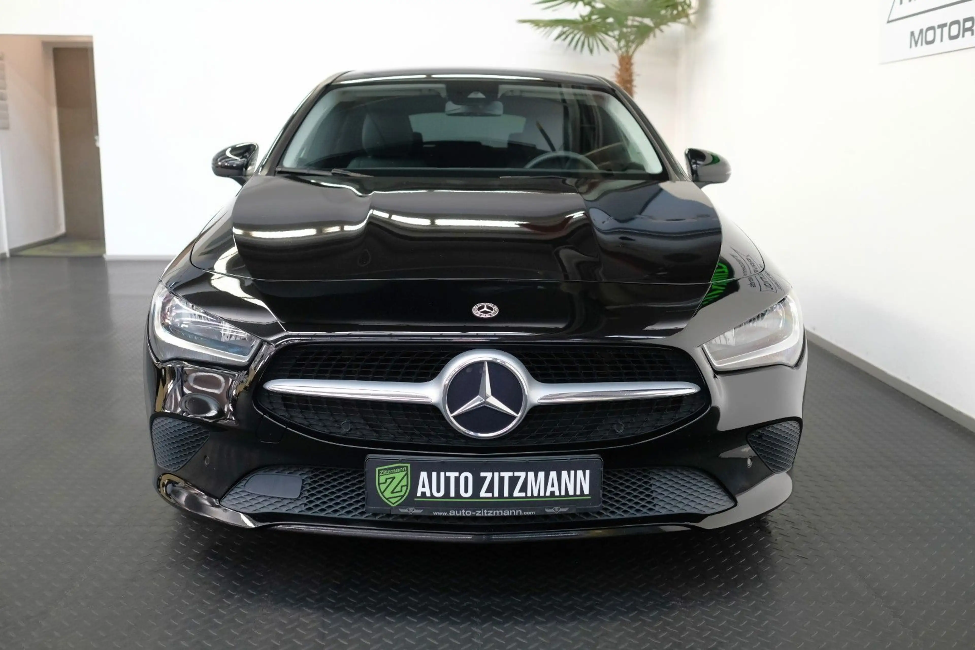 Mercedes-Benz CLA 180 *LEDER*NAVI*PDC*SHZ*TEMP* — photo 7