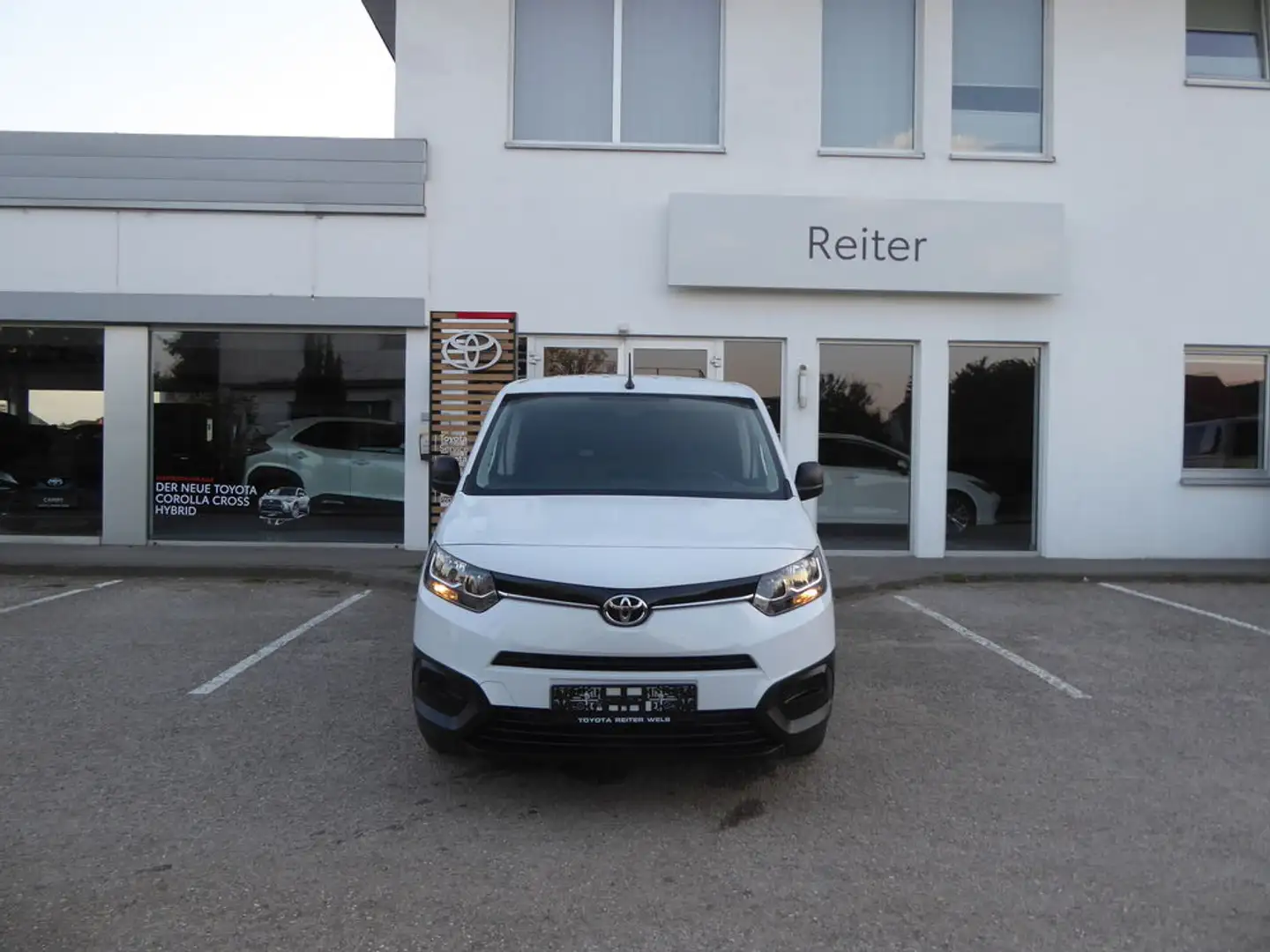 Toyota Proace Pro Ace City Kastenwagen 1,5 D-4D L2 *MWST*AHK* Fehér - 1