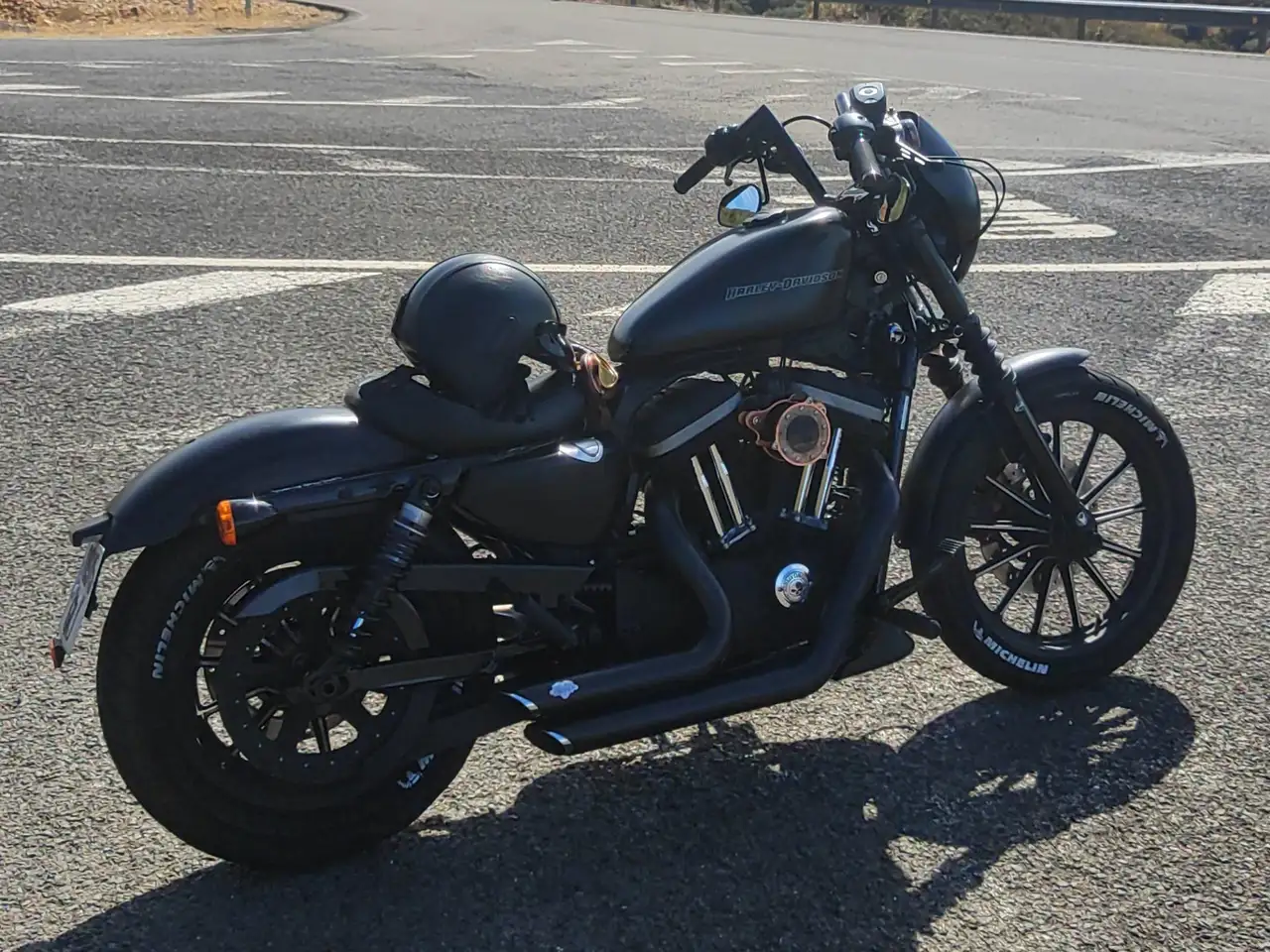 Harley-Davidson Iron 883