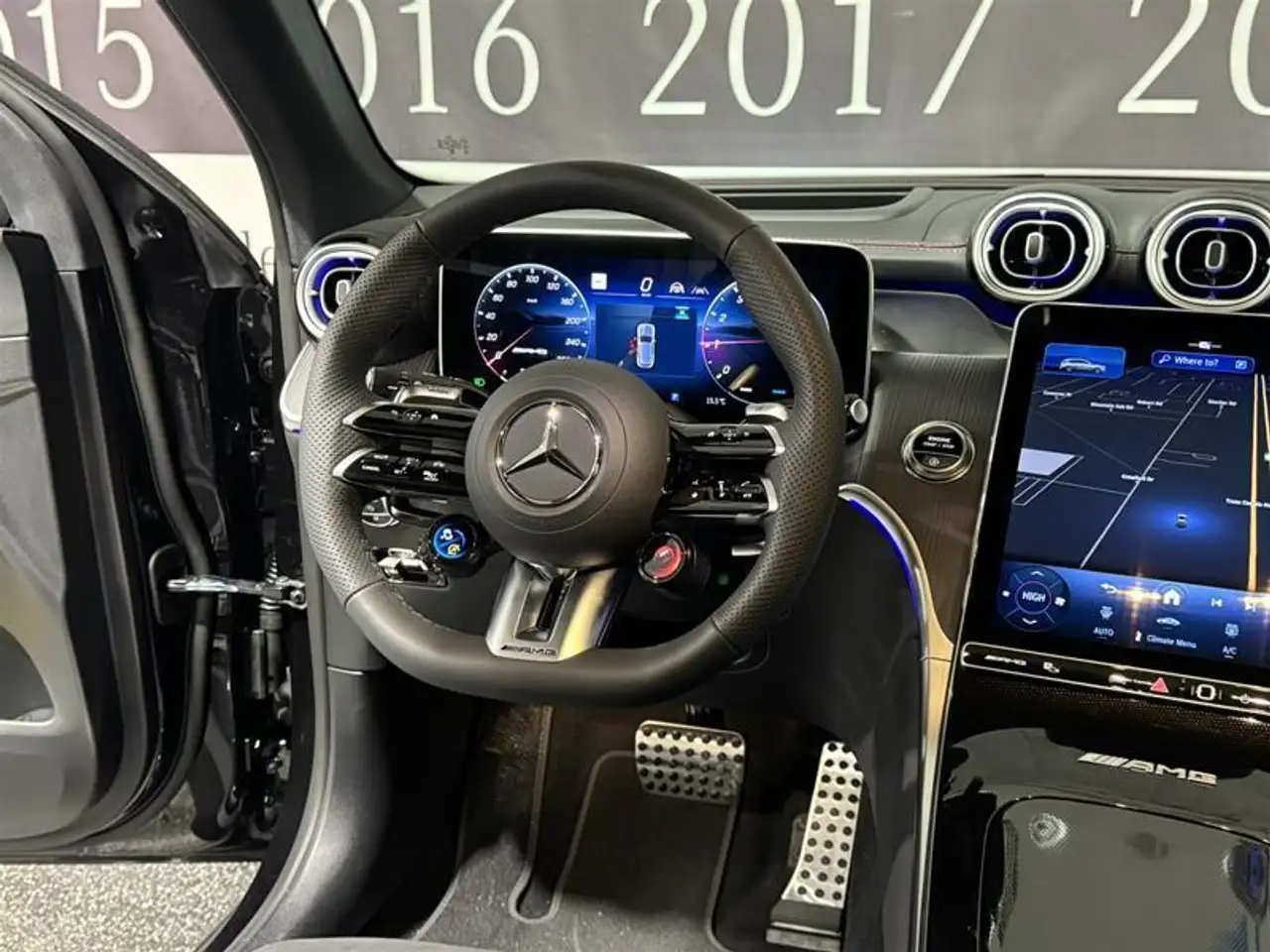 Mercedes-Benz GLC снимка Mercedes-Benz GLC