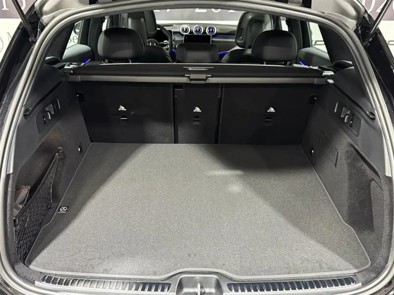 Mercedes-Benz GLC снимка Mercedes-Benz GLC