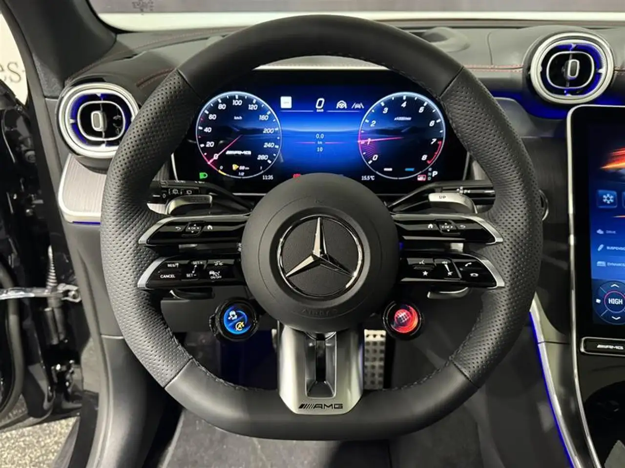 Mercedes-Benz GLC снимка Mercedes-Benz GLC