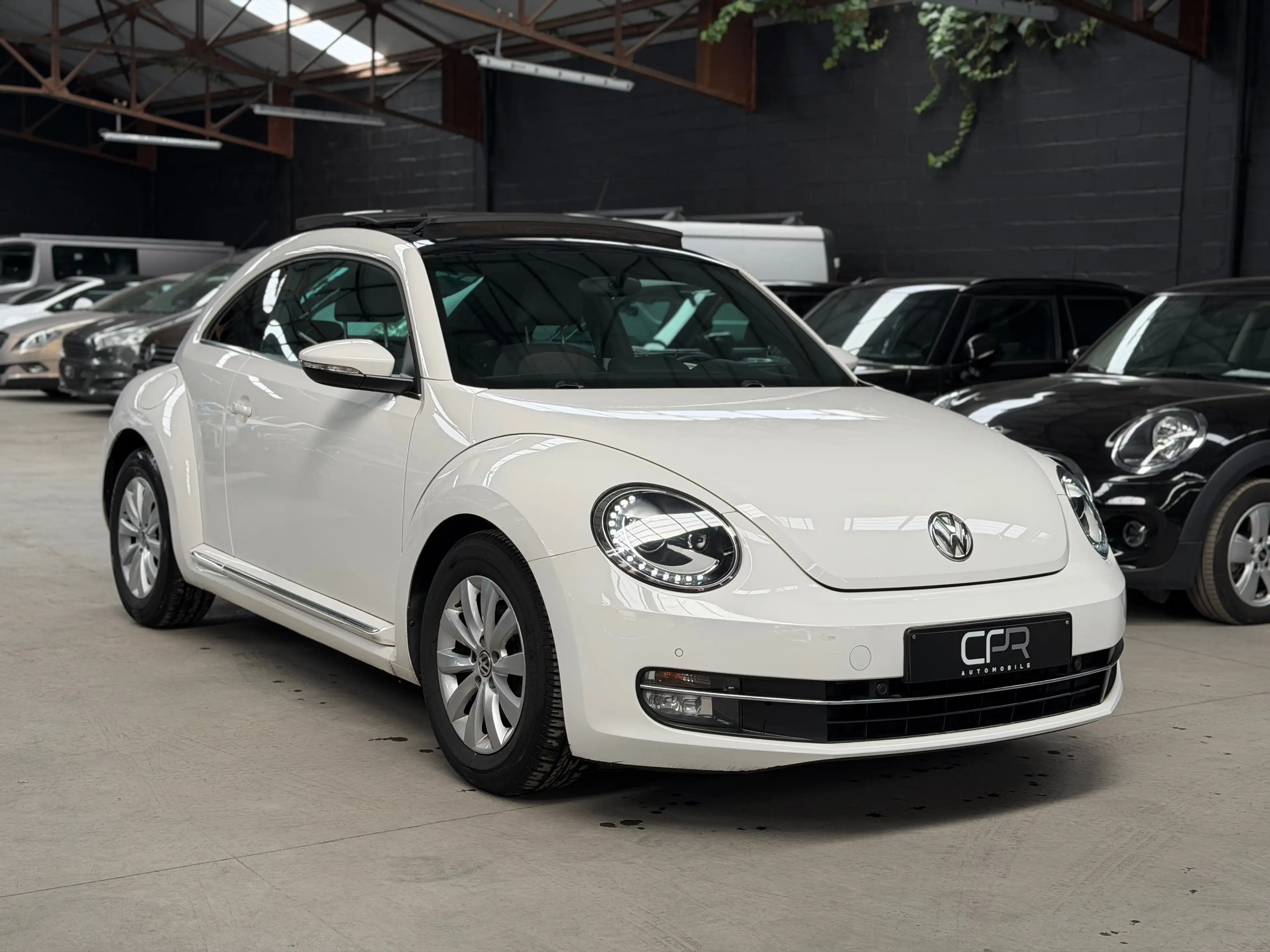 Volkswagen Beetle 1.2 TSI Design BMT * PANO * GPS * XENON * RADAR * CLIM * GARANTIE — photo 3
