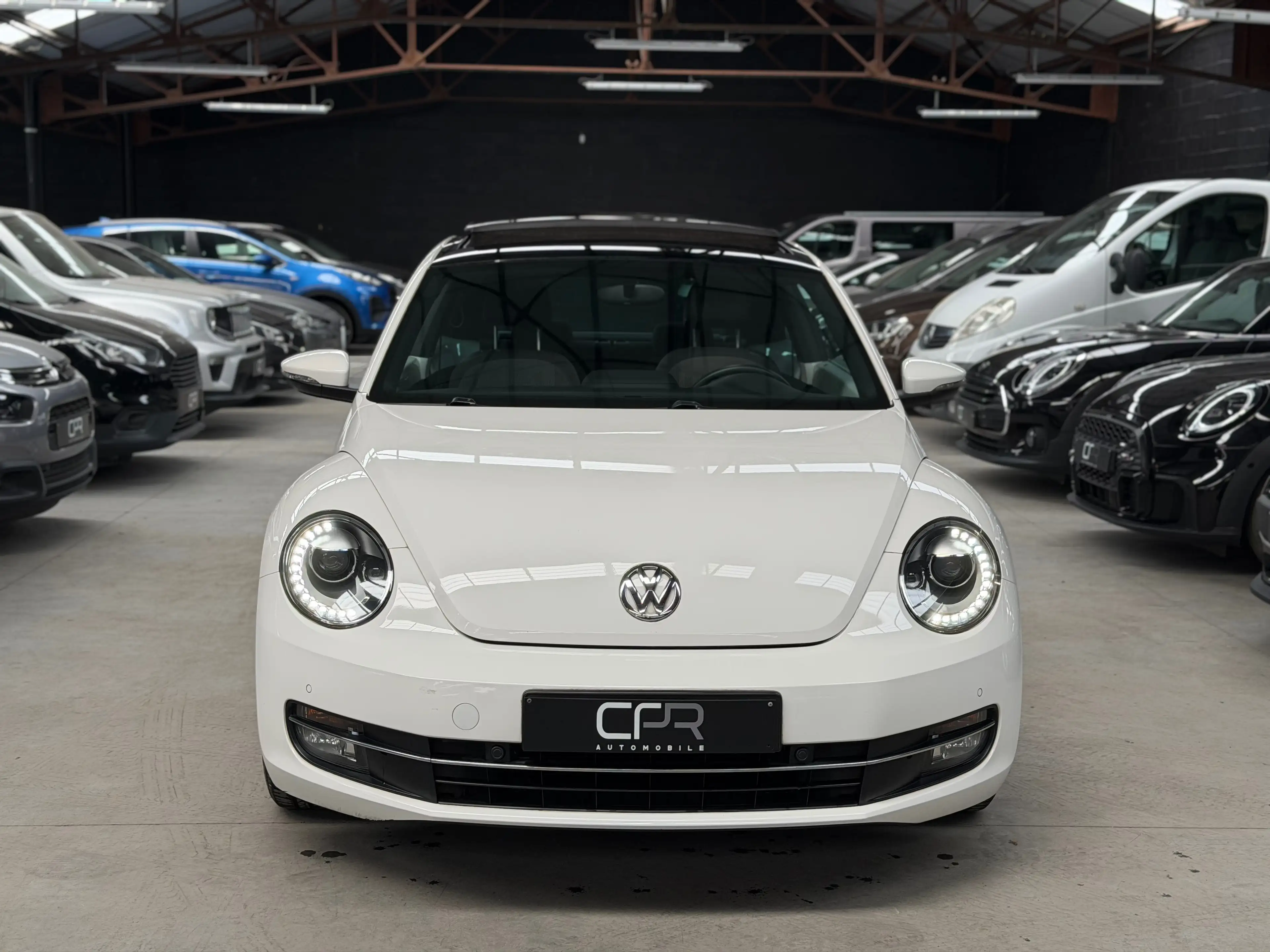 Volkswagen Beetle 1.2 TSI Design BMT * PANO * GPS * XENON * RADAR * CLIM * GARANTIE — photo 2