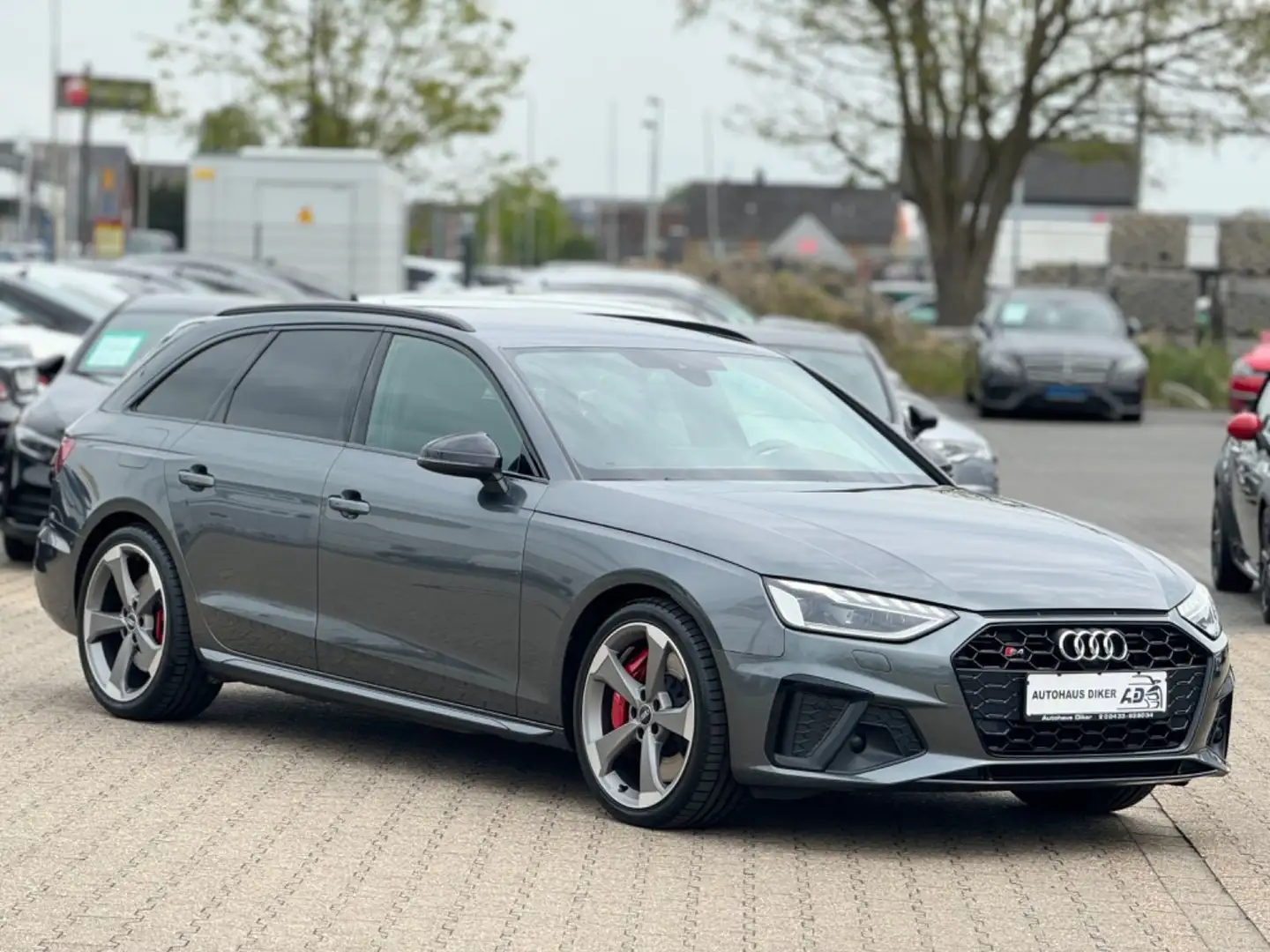 Audi S4 Avant 3.0 TDI quattro Šedá - 2