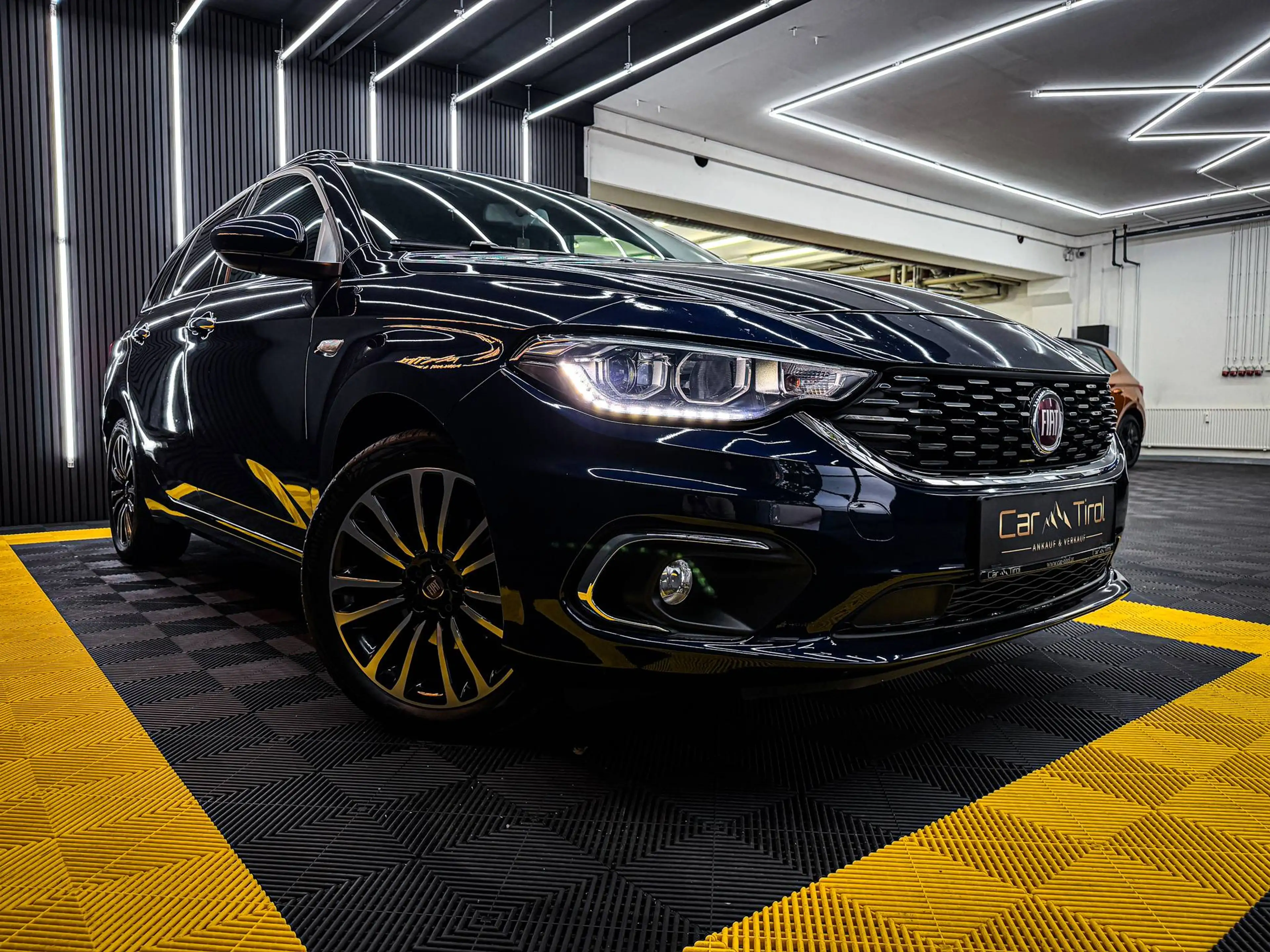 Fiat Tipo TIPO 1,6 MULTIJET II 120 Start & Stop Lounge | ERSTBESITZT | WENIG KM | PENSIONISTENFAHRZEUNG | RÜCKFAHRKAMERA — photo 5