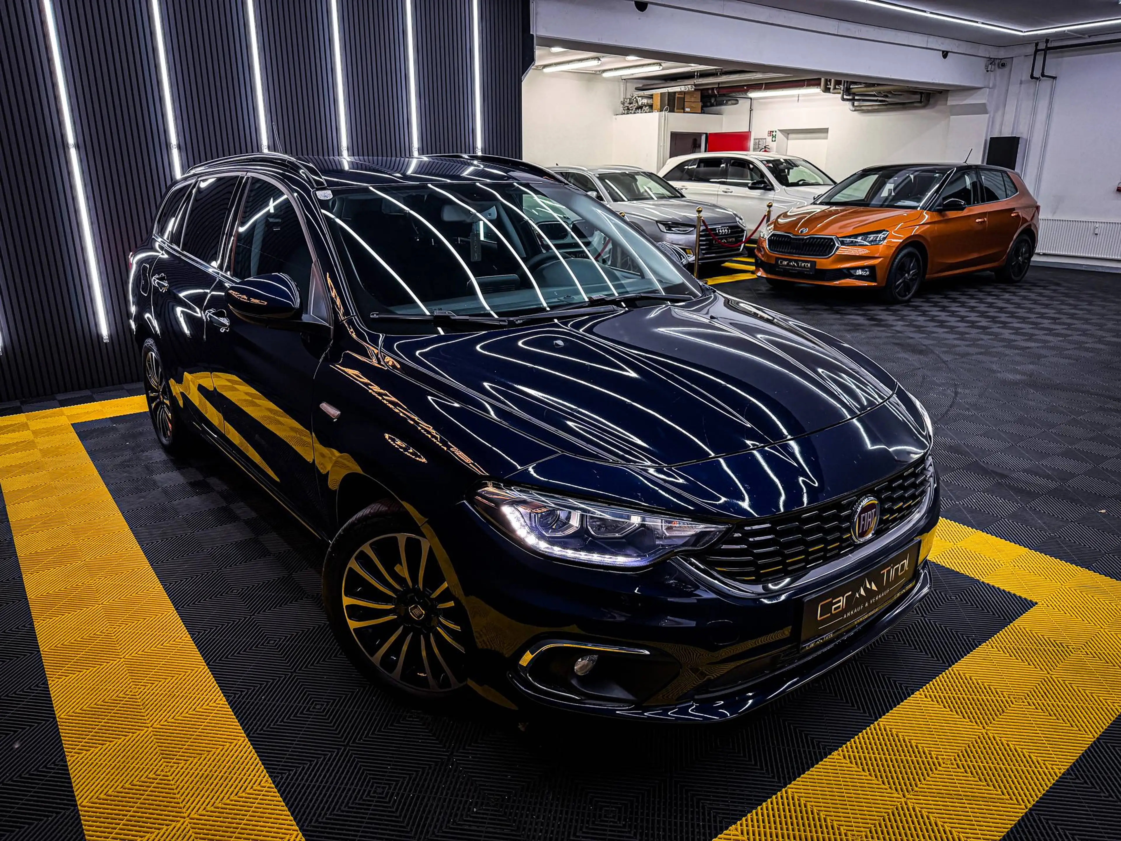 Fiat Tipo TIPO 1,6 MULTIJET II 120 Start & Stop Lounge | ERSTBESITZT | WENIG KM | PENSIONISTENFAHRZEUNG | RÜCKFAHRKAMERA — photo 6