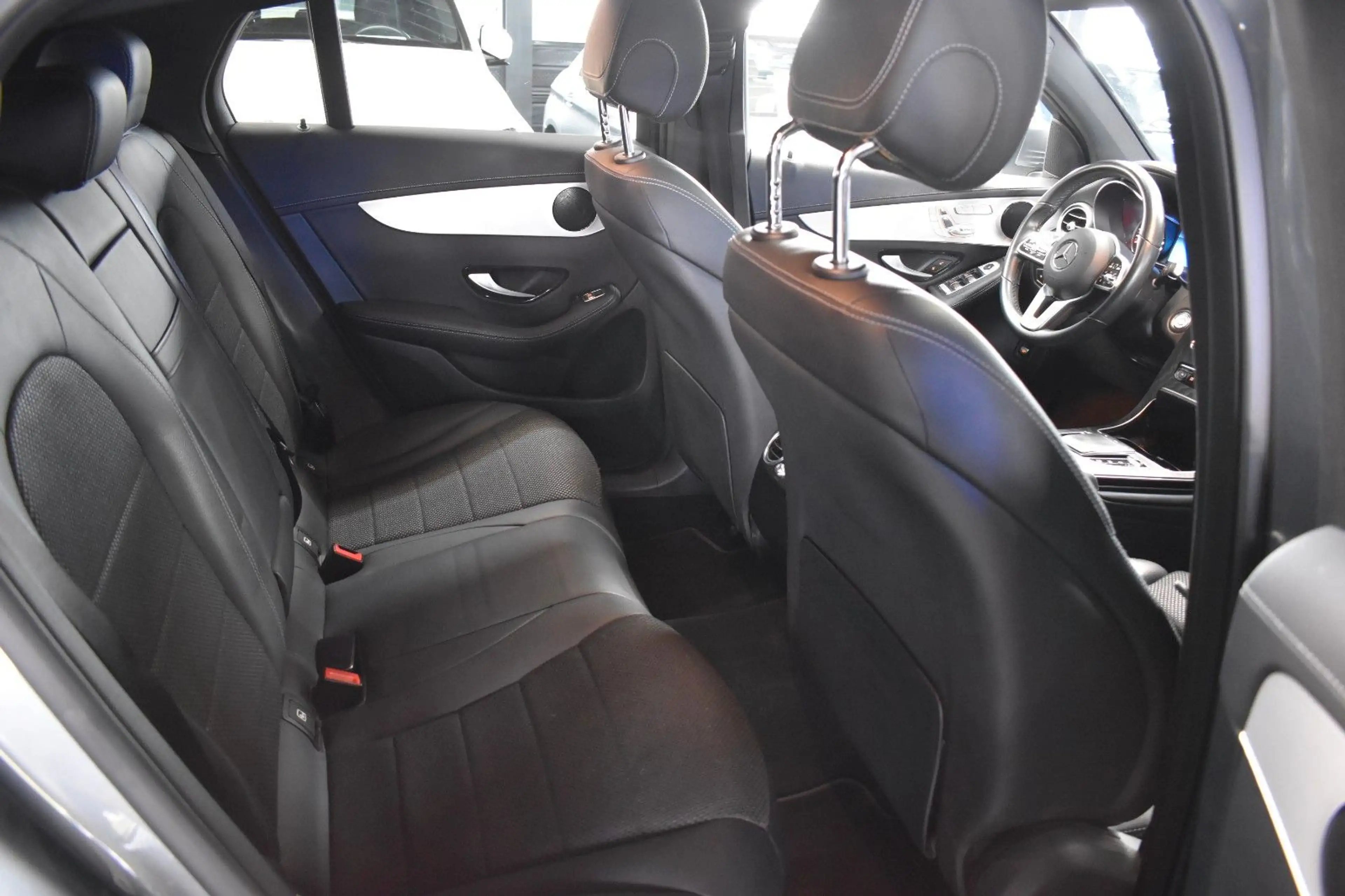 Mercedes-Benz GLC 220 d COUPE 4Matic*SCHIEBEDACH*KAMERA*LED* — photo 8