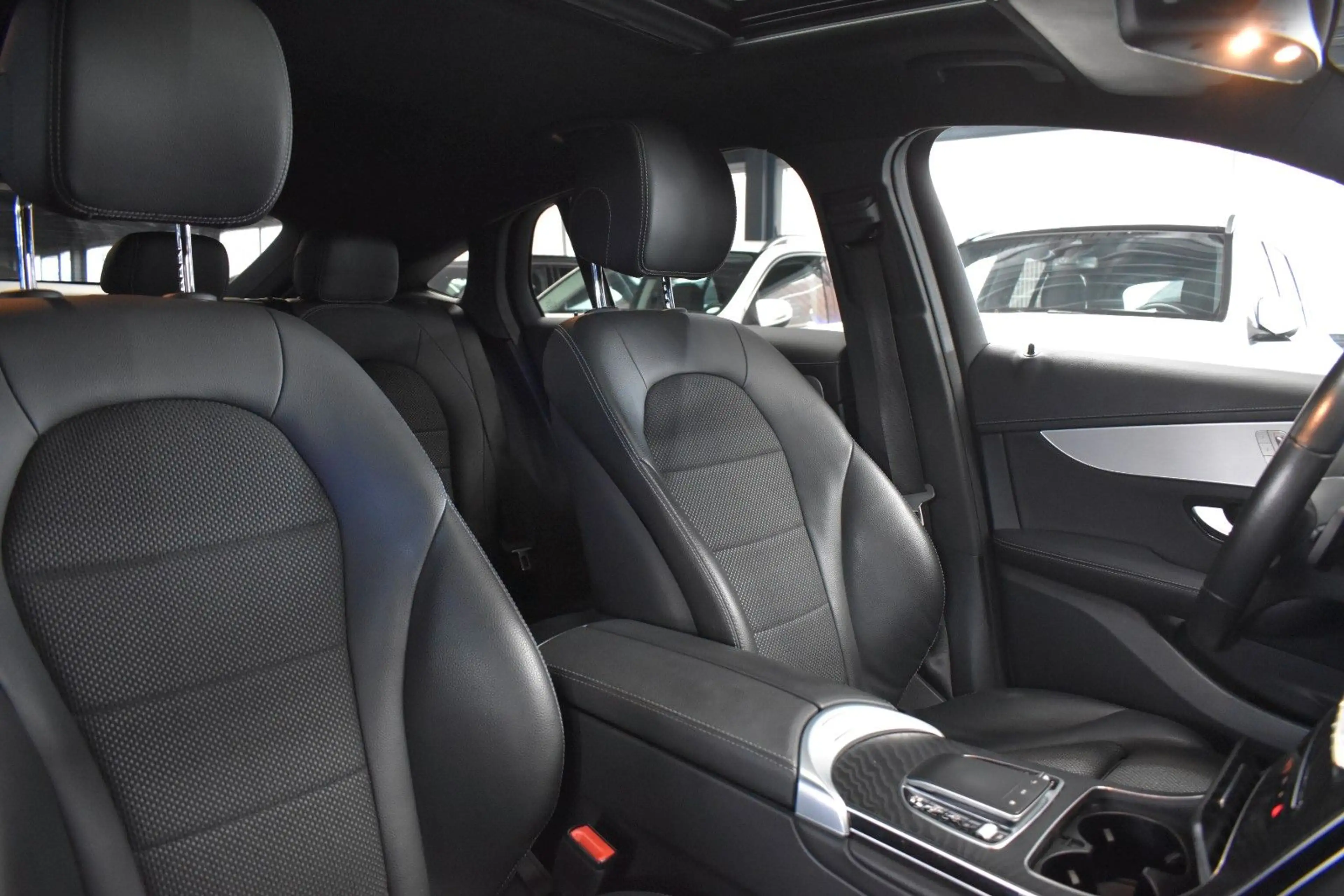 Mercedes-Benz GLC 220 d COUPE 4Matic*SCHIEBEDACH*KAMERA*LED* — photo 12