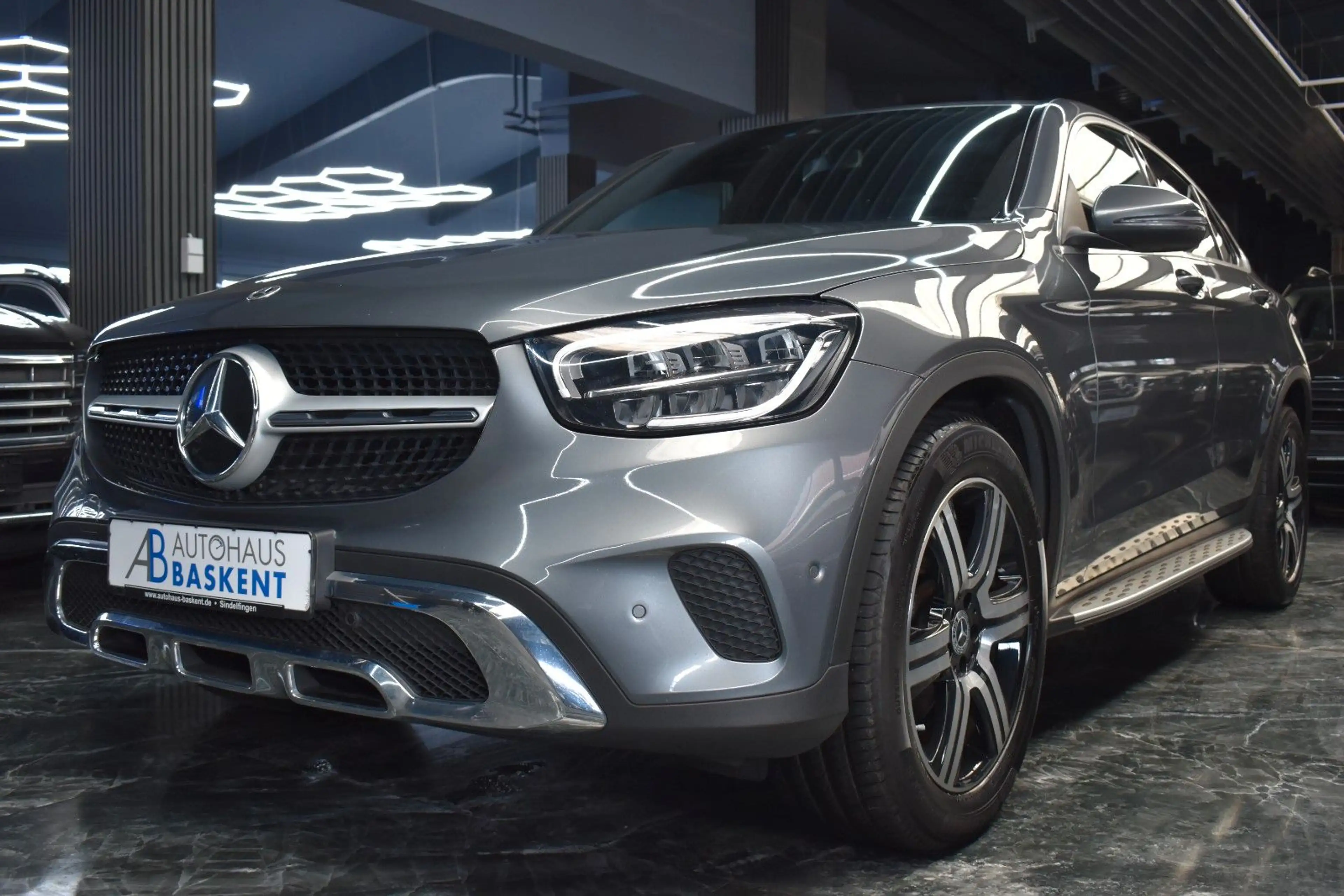 Mercedes-Benz GLC 220 d COUPE 4Matic*SCHIEBEDACH*KAMERA*LED* — photo 11