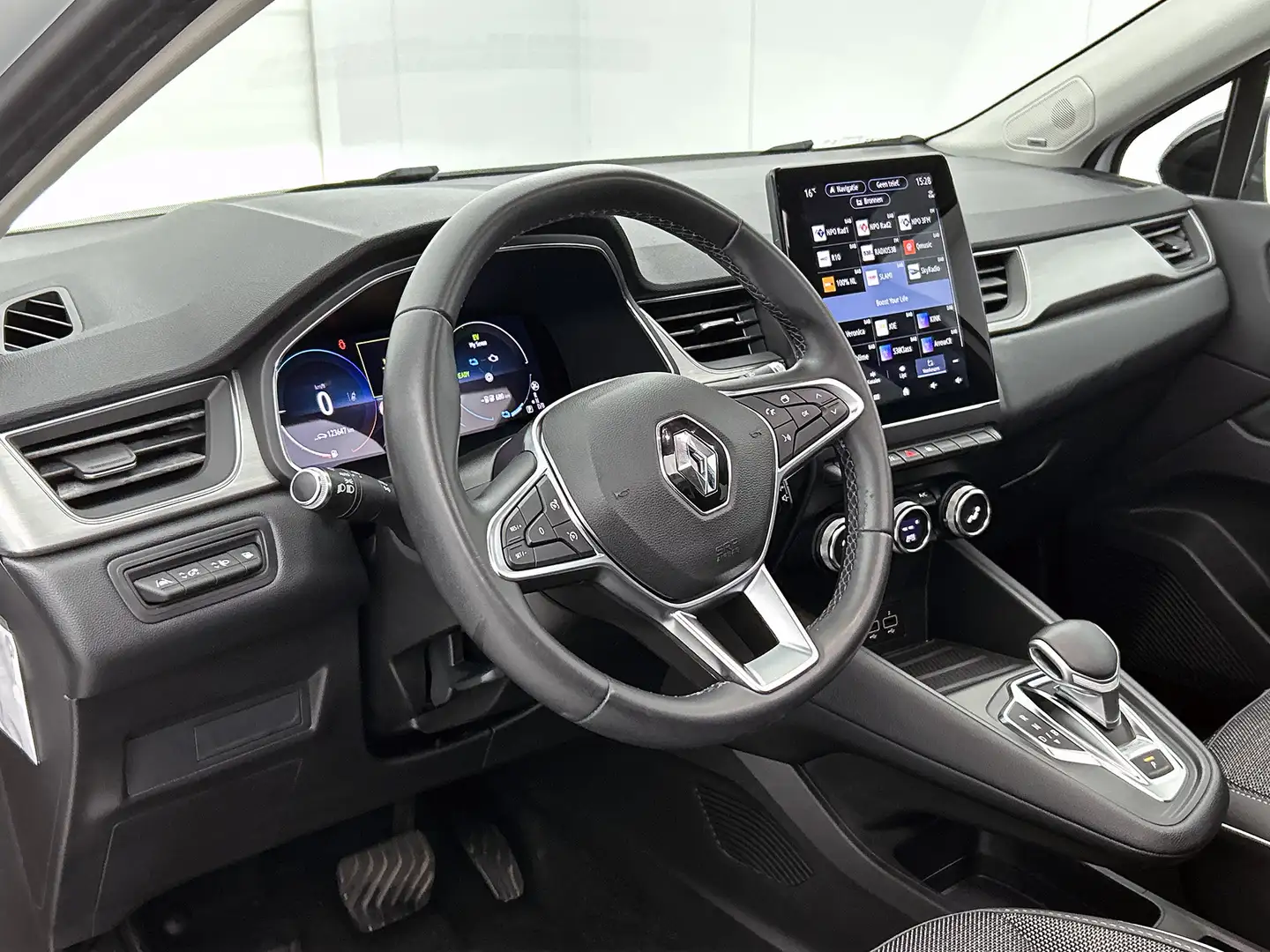Renault Captur 1.6 E-Tech Plug-in Hybrid 160 Intens / Panorama Sc Wit - 2