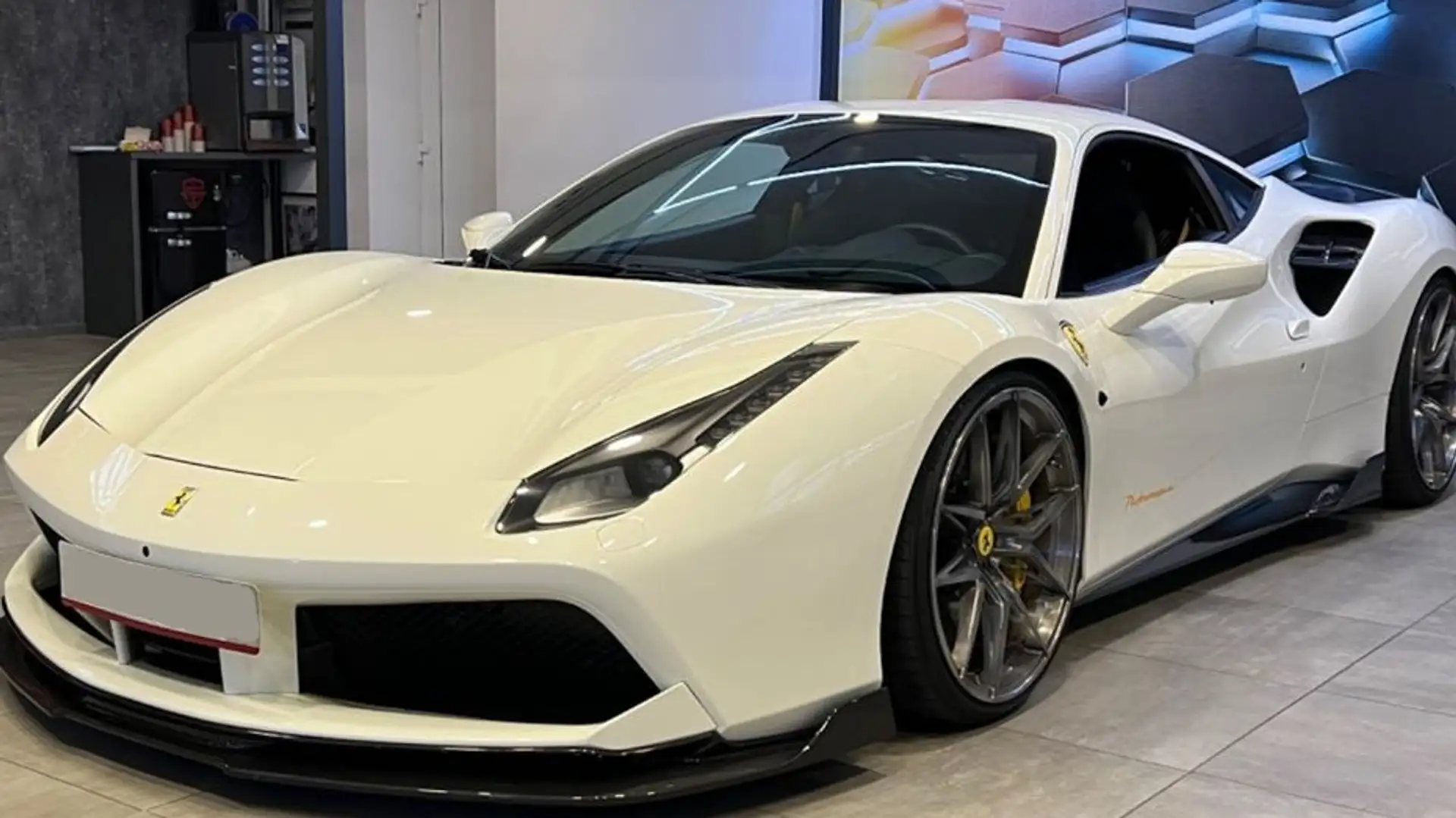 Ferrari 488 GTB Blanco - 1