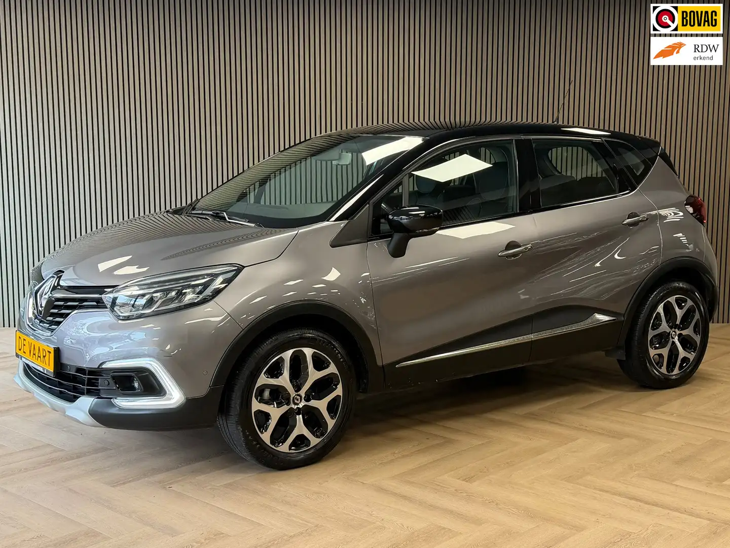 Renault Captur 1.3 TCe Intens AUT. STOELVERWARMING LEDEREN BEKLED Grau - 1