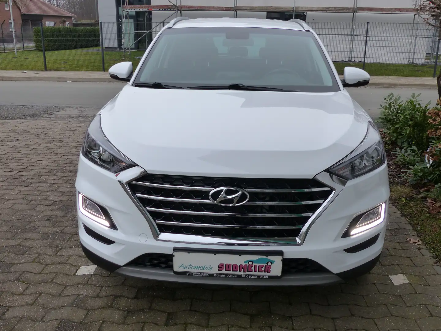 Hyundai TUCSON "Trend" 2WD Rückfahrkamera el.Fenster Alu Klima Weiß - 2