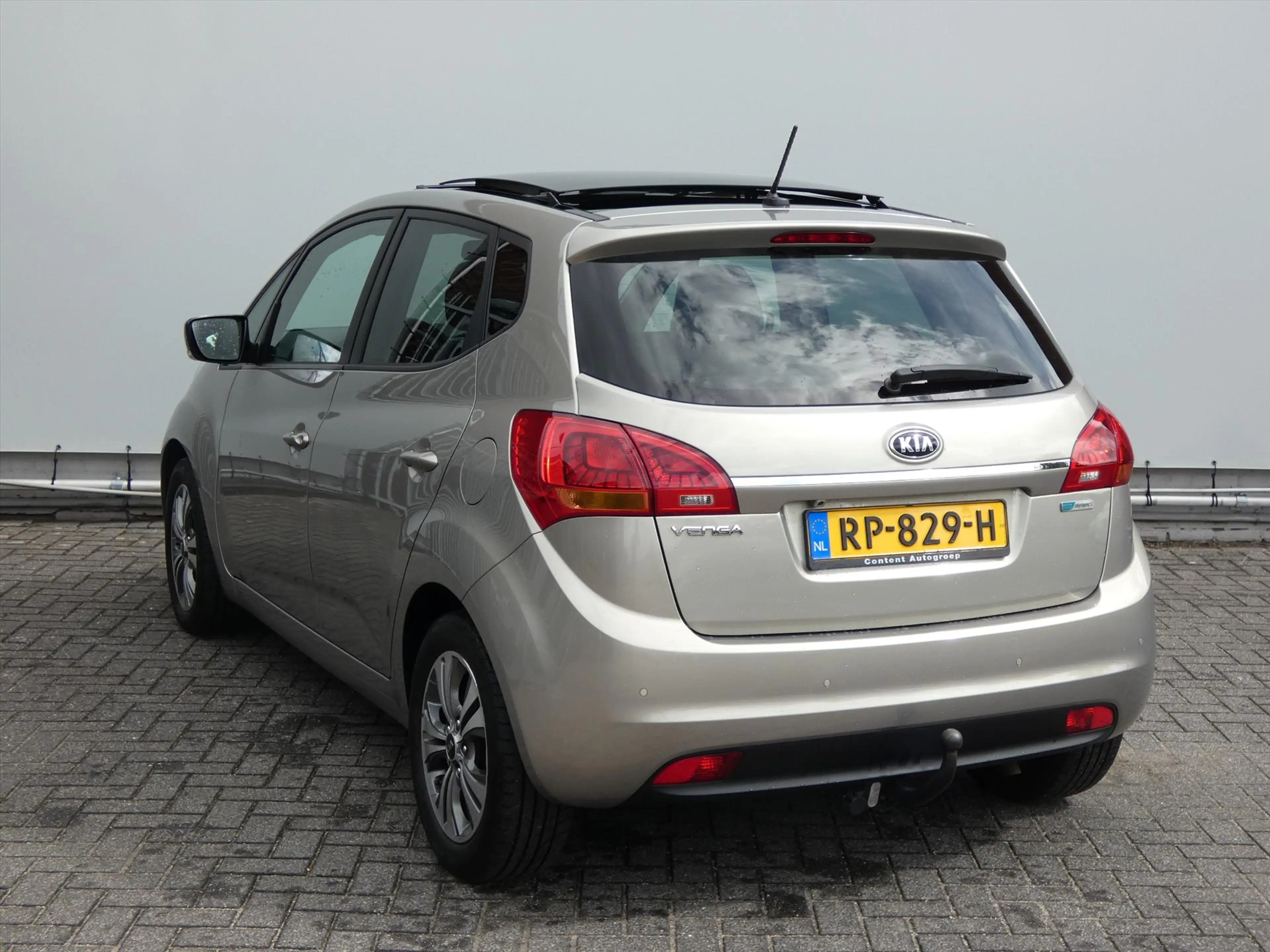 Kia Venga 1.4 CVVT 90pk Summer Edition / Trekhaak — photo 7