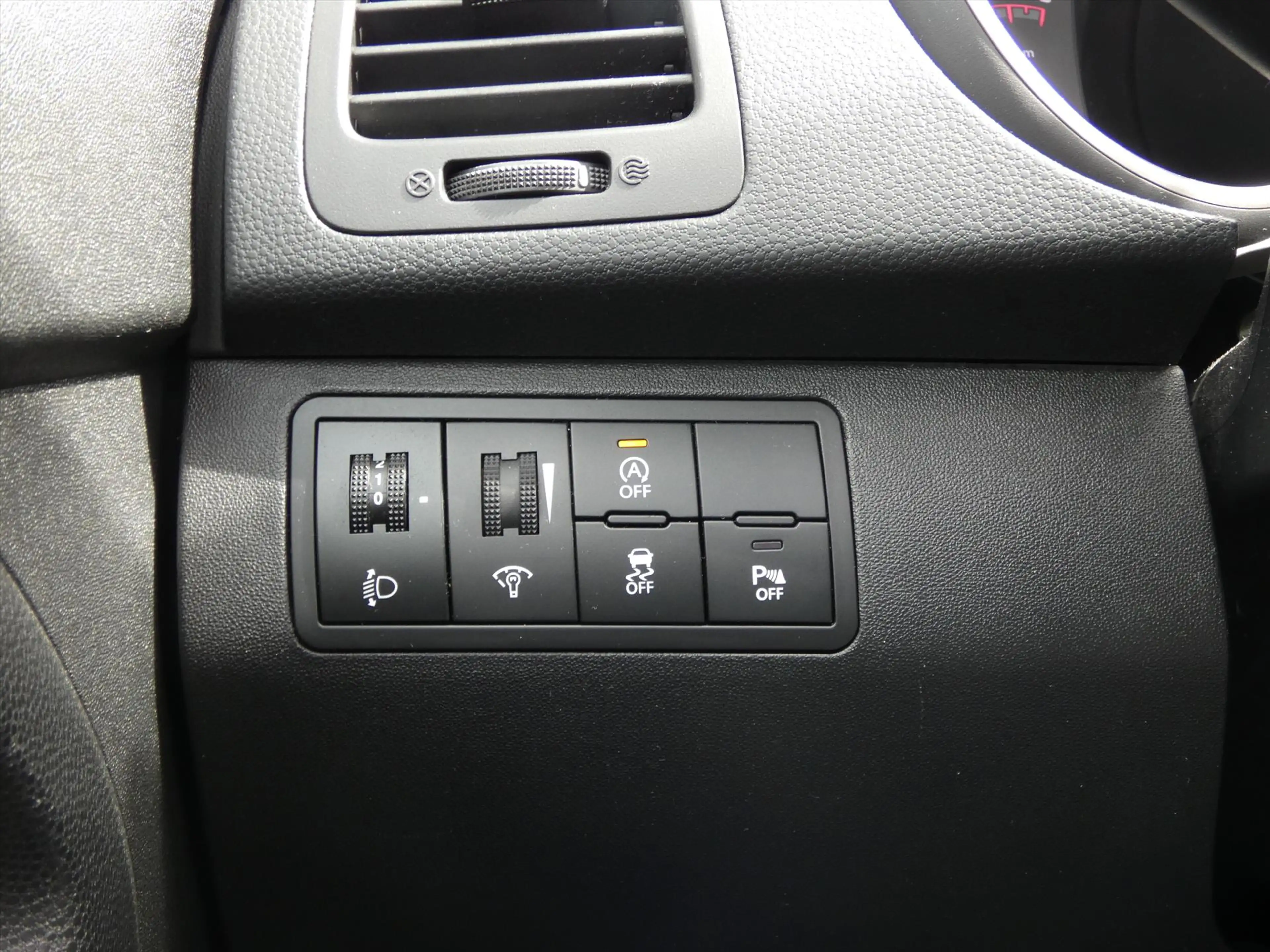 Kia Venga 1.4 CVVT 90pk Summer Edition / Trekhaak — photo 16