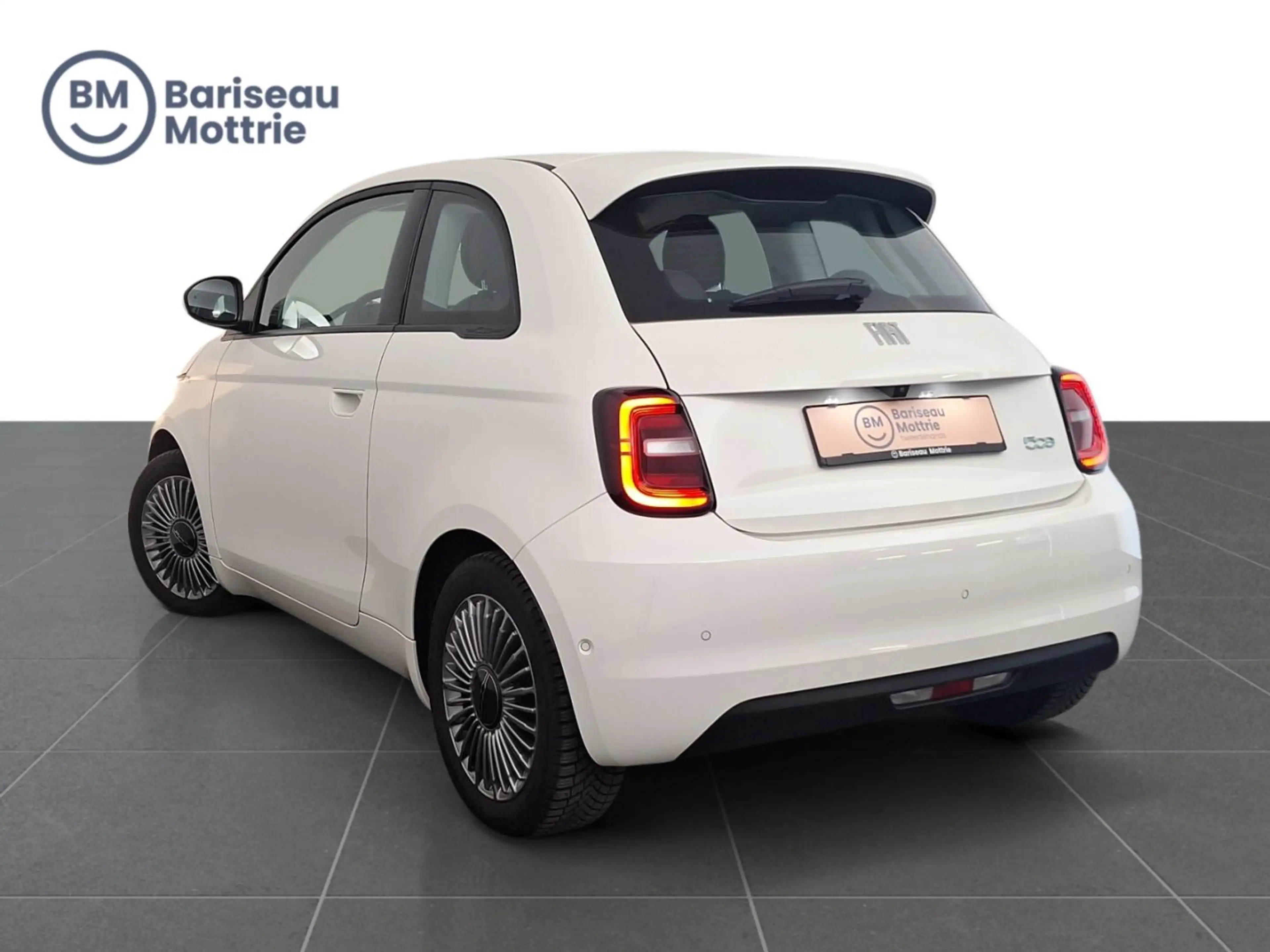 Fiat 500e ICON 42kWh 118pk*CAMERA ACHTER*SENSOREN VOOR EN AC — photo 4