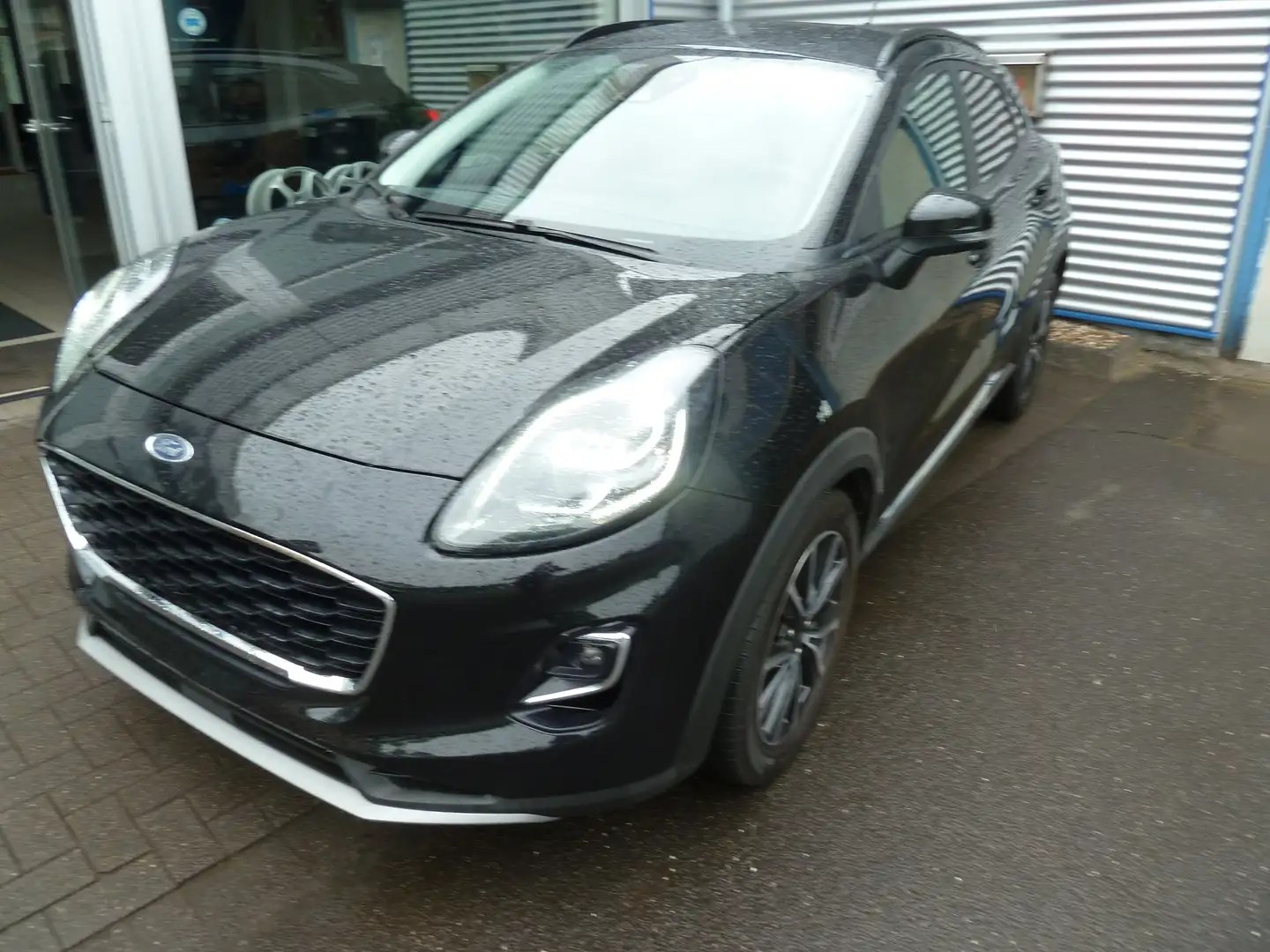 Ford Puma Titanium Schwarz - 2