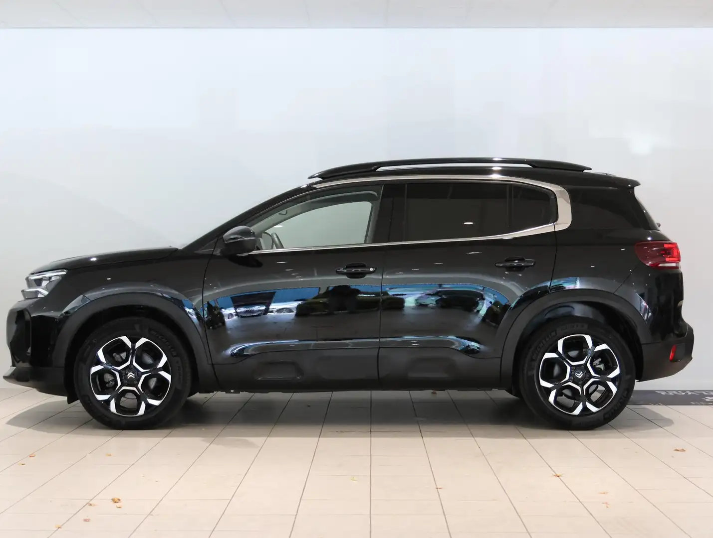 Citroen C5 Aircross 136pk Hybrid Plus | Keyless | Dodehoek detectie| E Zwart - 2