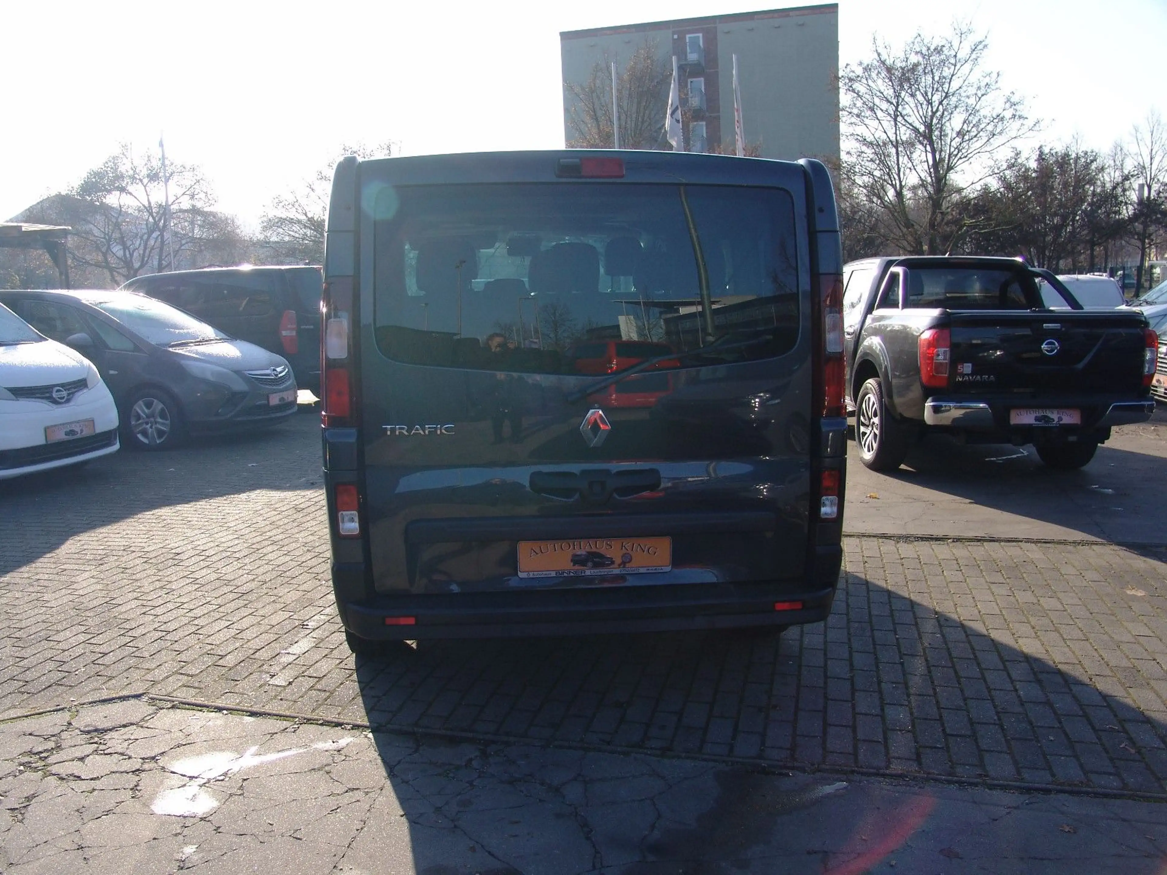 Renault Trafic Life-neuestes Modell/AUTOM/NAVI/9Si — photo 11