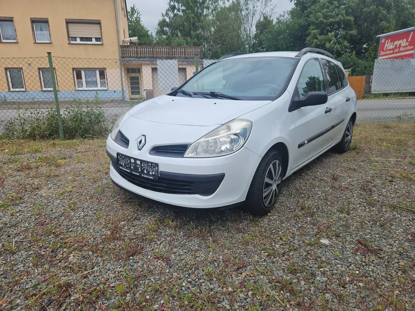 Renault Clio 1.2 16V 75 Grandtour Dynamique ( TÜV bis 05 .2026. Weiß - 2