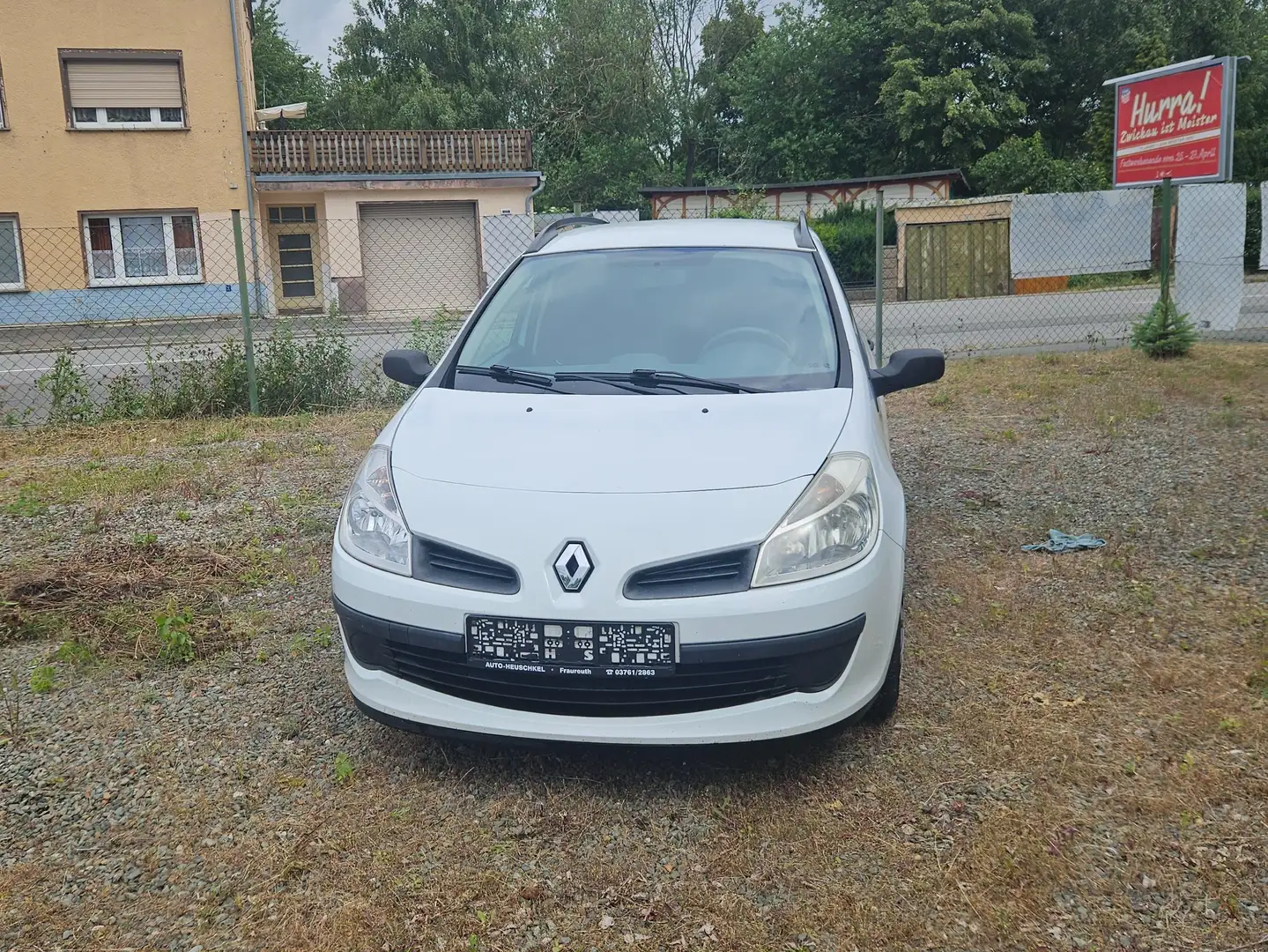 Renault Clio 1.2 16V 75 Grandtour Dynamique ( TÜV bis 05 .2026. Weiß - 1
