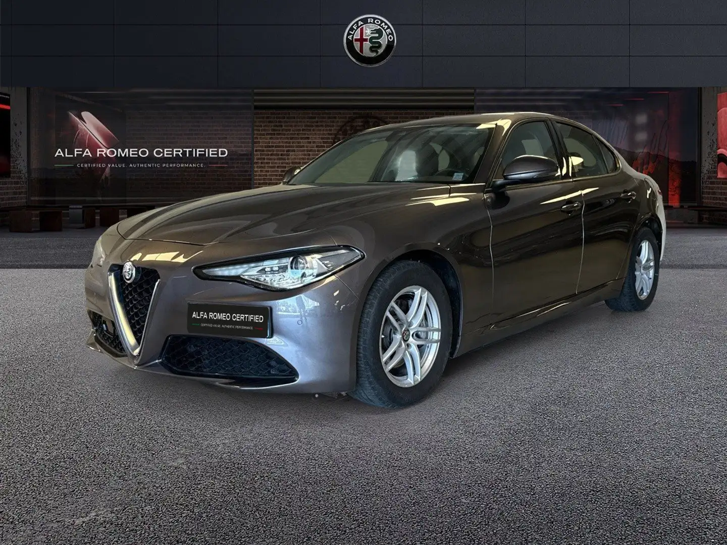 Alfa Romeo Giulia 2.2 Turbo Diesel 160CV Business AT8 Grigio - 1
