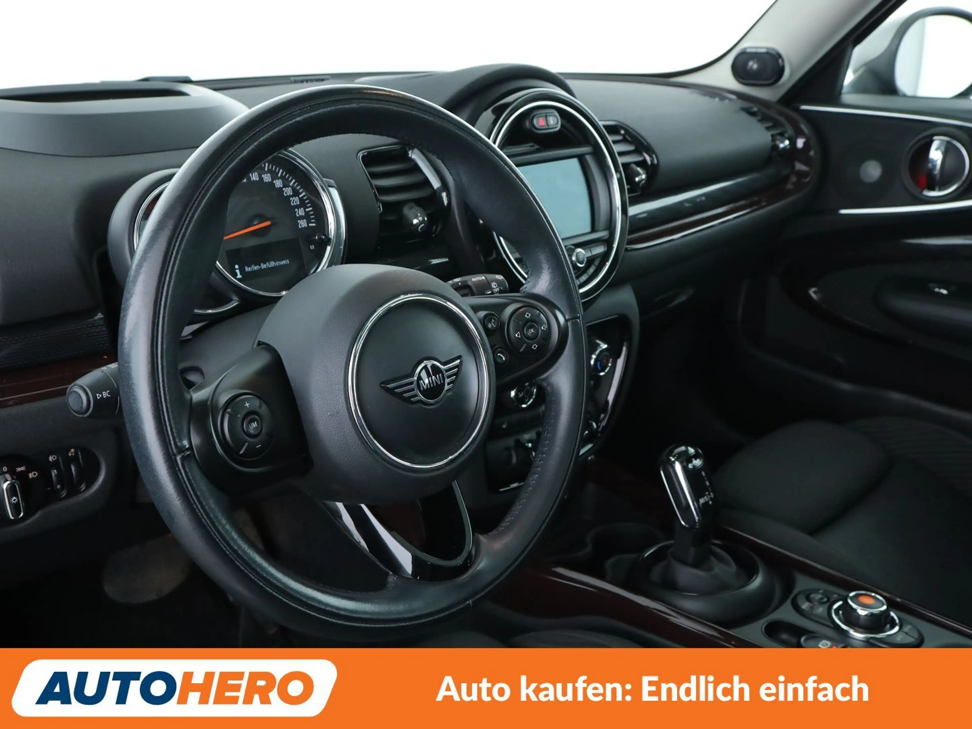 MINI Cooper S Clubman Cooper S Aut.*NAVI*HEAD-UP*LED*SHZ*HARMAN/KARDON* — photo 11
