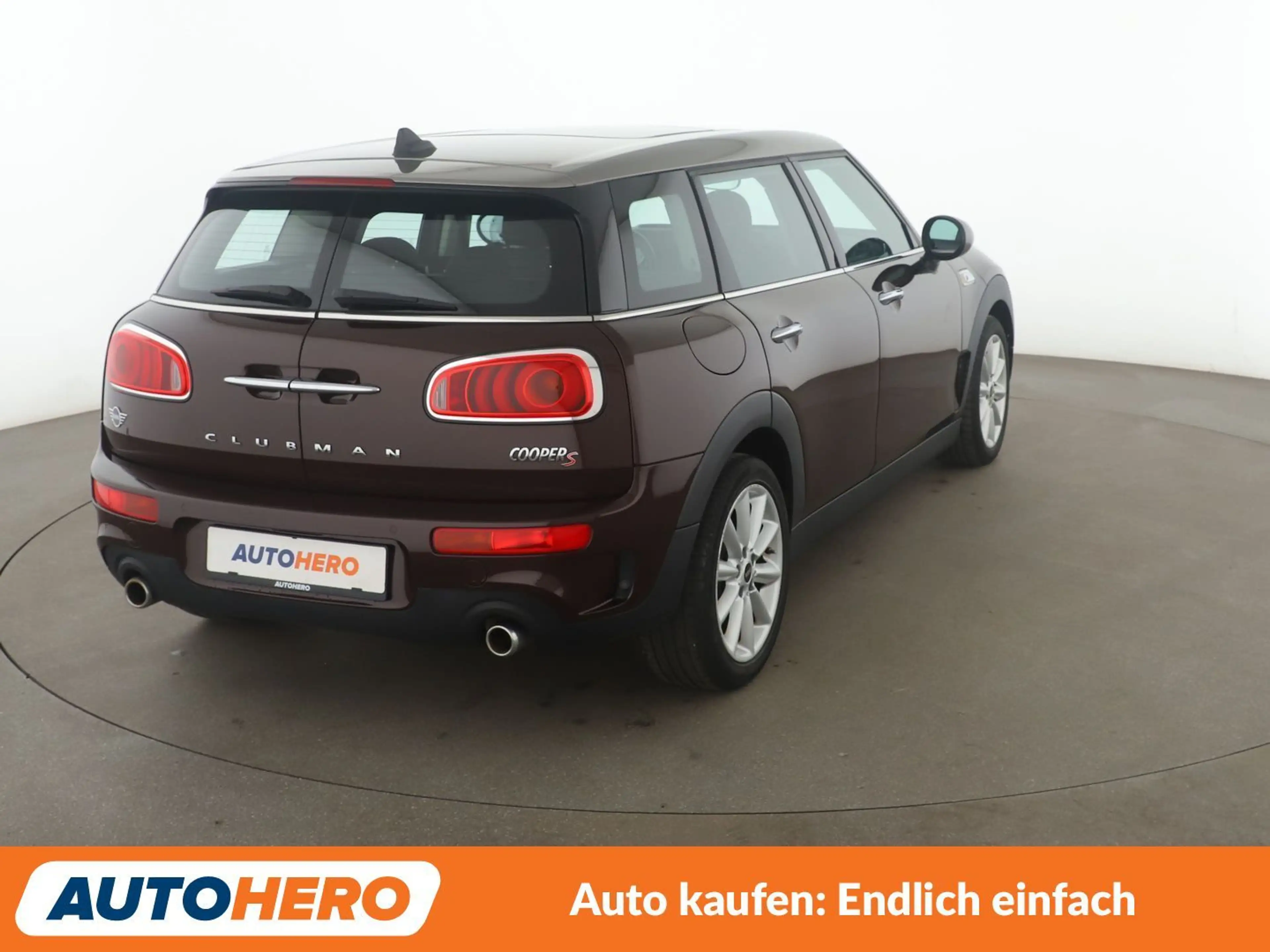 MINI Cooper S Clubman Cooper S Aut.*NAVI*HEAD-UP*LED*SHZ*HARMAN/KARDON* — photo 6