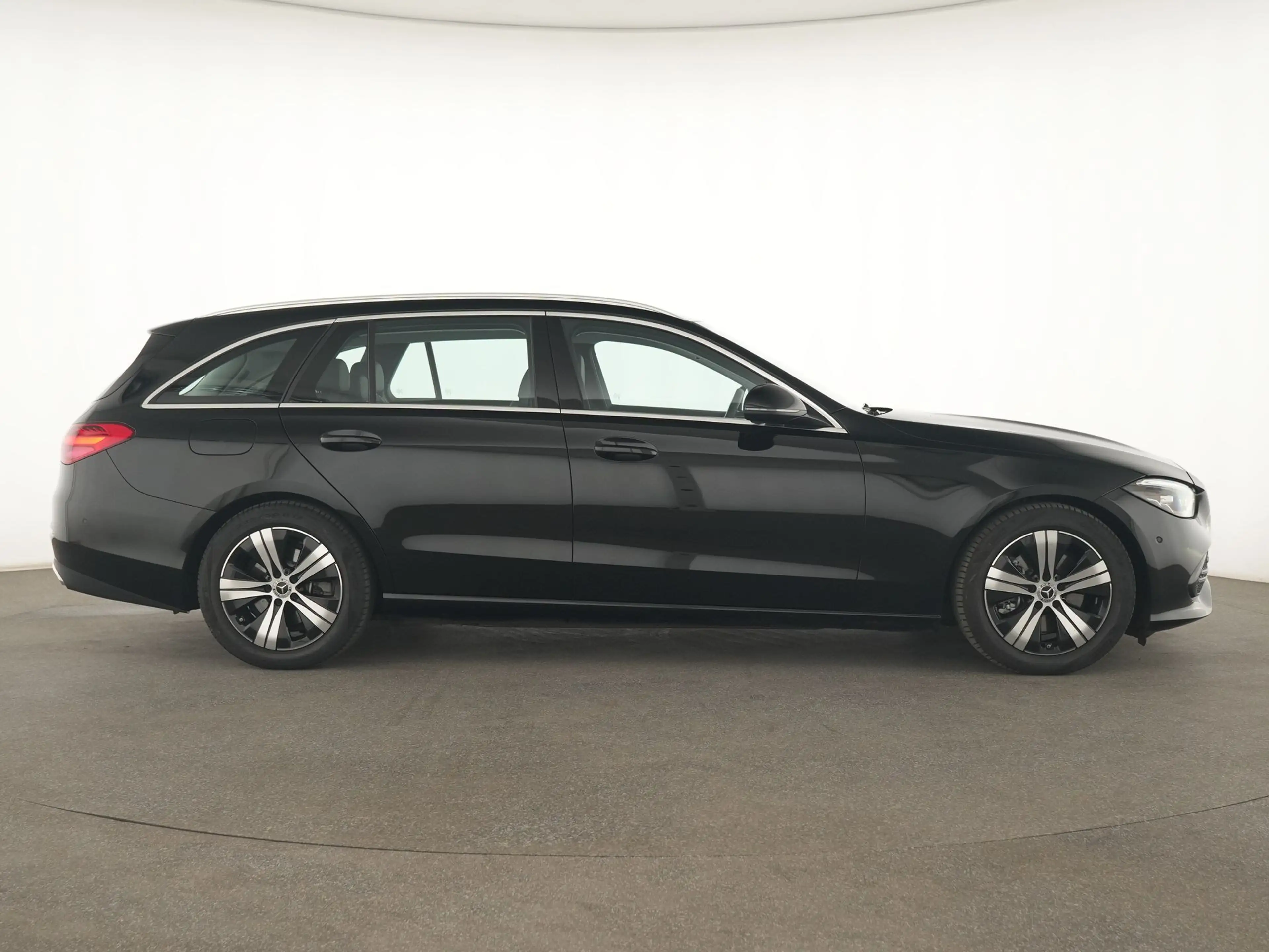 Mercedes-Benz C 200 d Avantgarde Kamera|LED|Navi|Park-Paket|SHZ — photo 5