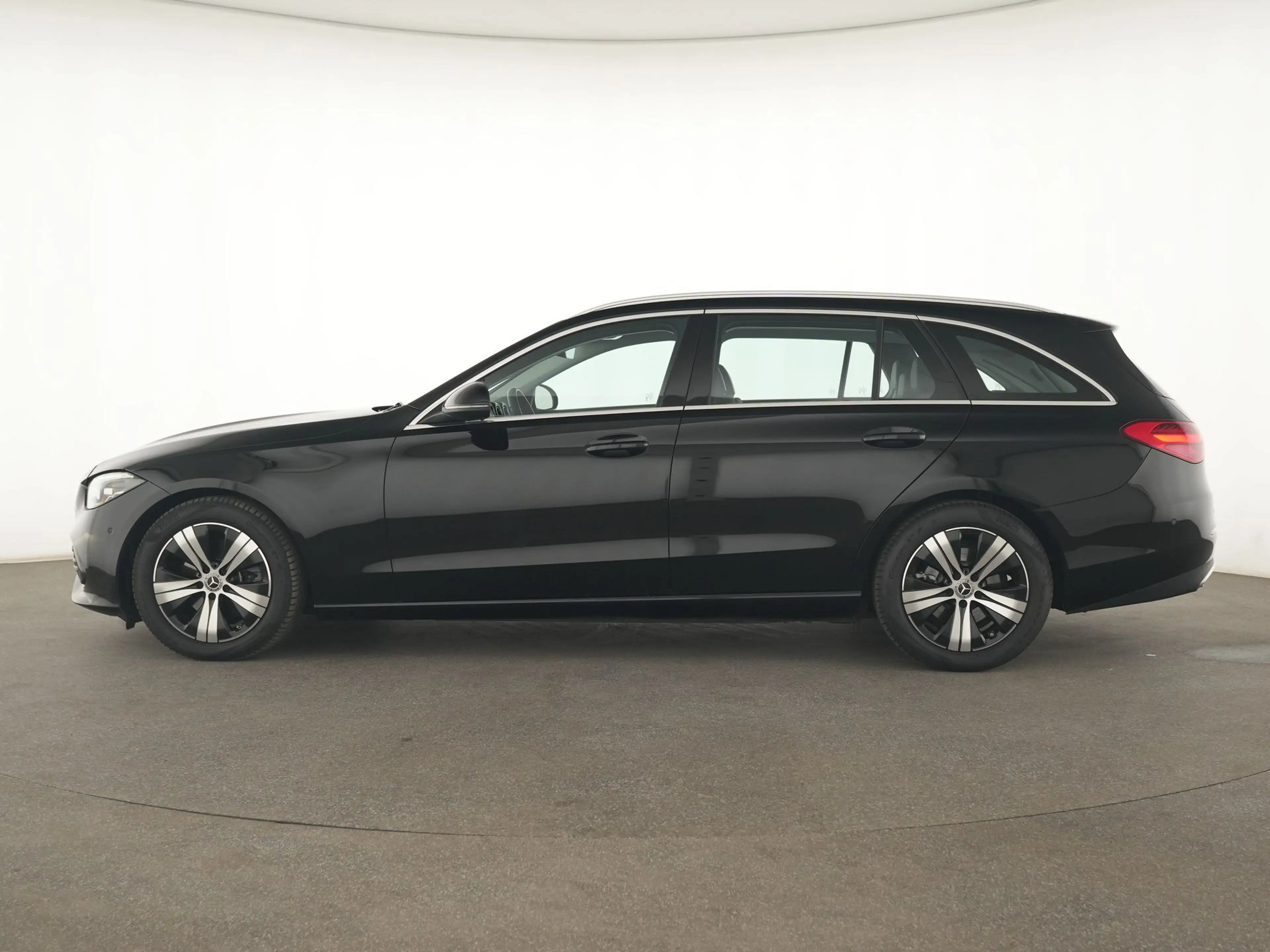 Mercedes-Benz C 200 d Avantgarde Kamera|LED|Navi|Park-Paket|SHZ — photo 9