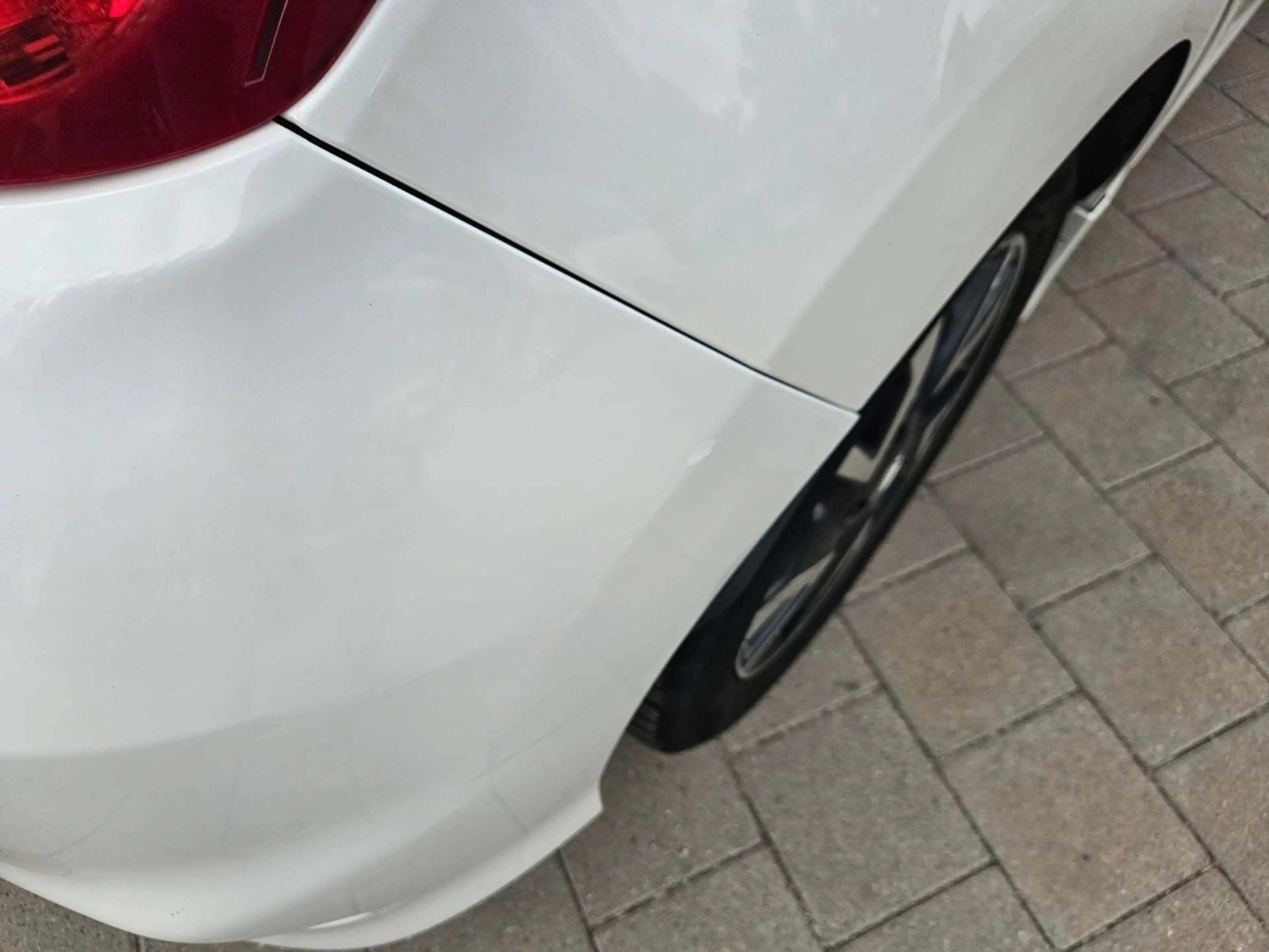 Nissan Note Versa — photo 10