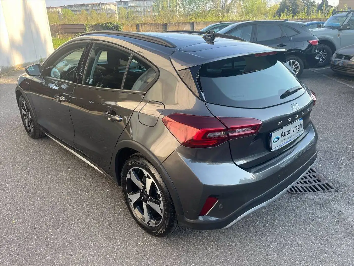 Ford Focus Active 1.0 ecoboost h Design 125cv Grigio - 2