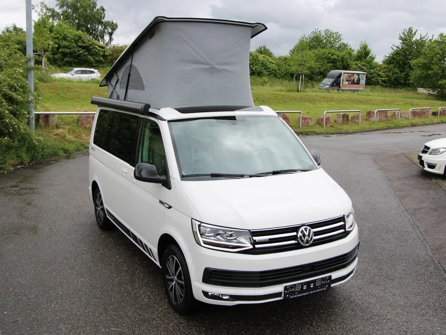 Volkswagen T6 California TDI Beach Edition 4-Motion 150 PS Bílá - 2