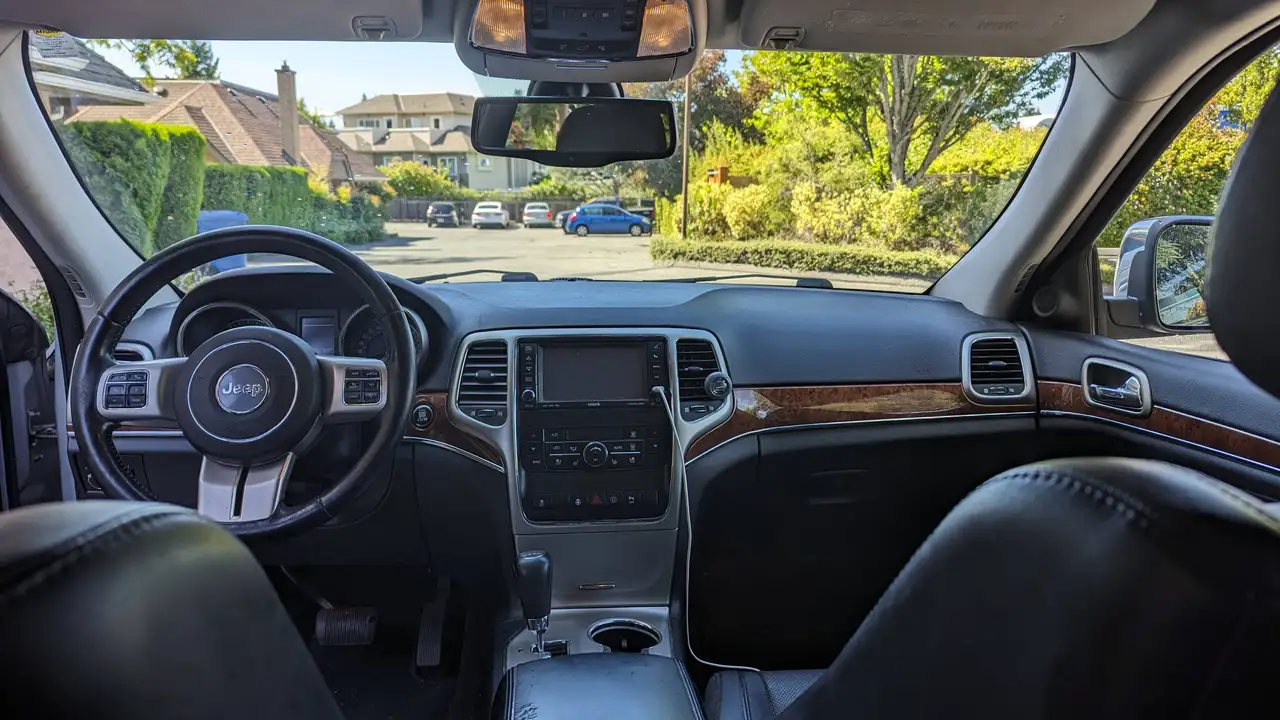 Jeep Grand Cherokee снимка Jeep Grand Cherokee