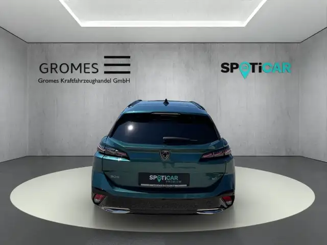 Peugeot 308 SW view 4