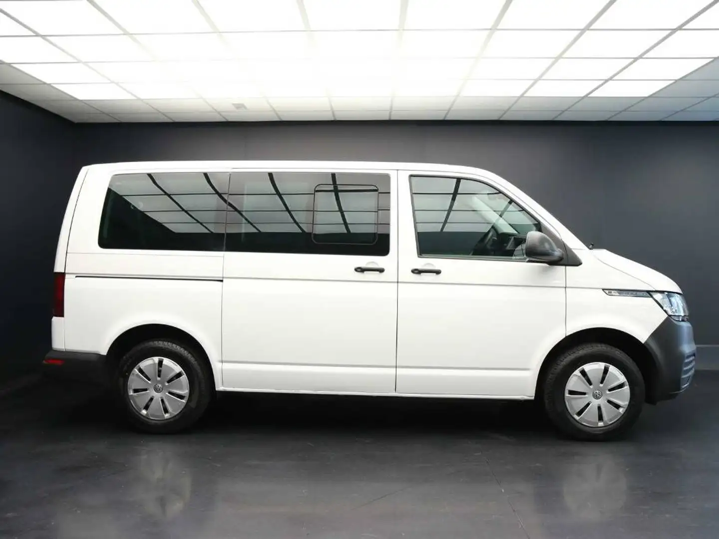 Volkswagen T5 Caravelle 2.0 TDI 110CV PC Trendline 9 POSTI Weiß - 1