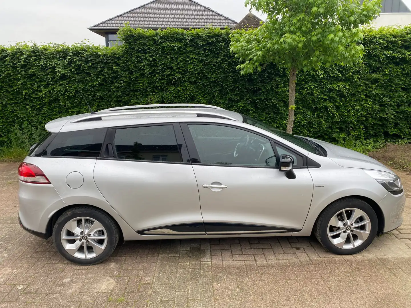 Renault Clio Grandtour 1.2 16V 75 Limited - 2