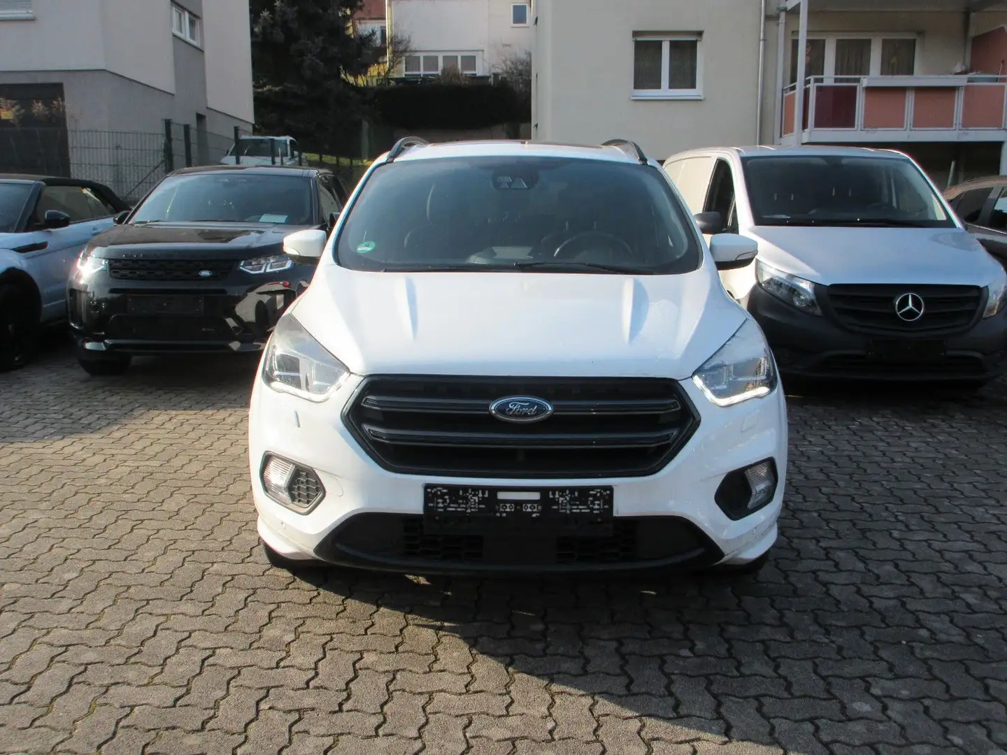 Ford Kuga ST-Line1.5 4x4 /Navi/Bi-Xenon/Panoramadach/ Weiß - 2