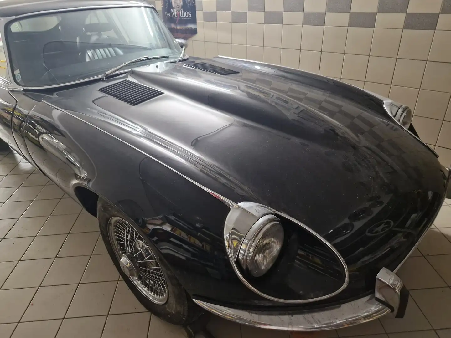 Jaguar E-Type Schwarz - 1
