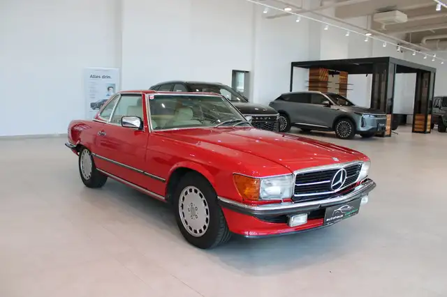 Mercedes-Benz SL 300 SL 300 R107