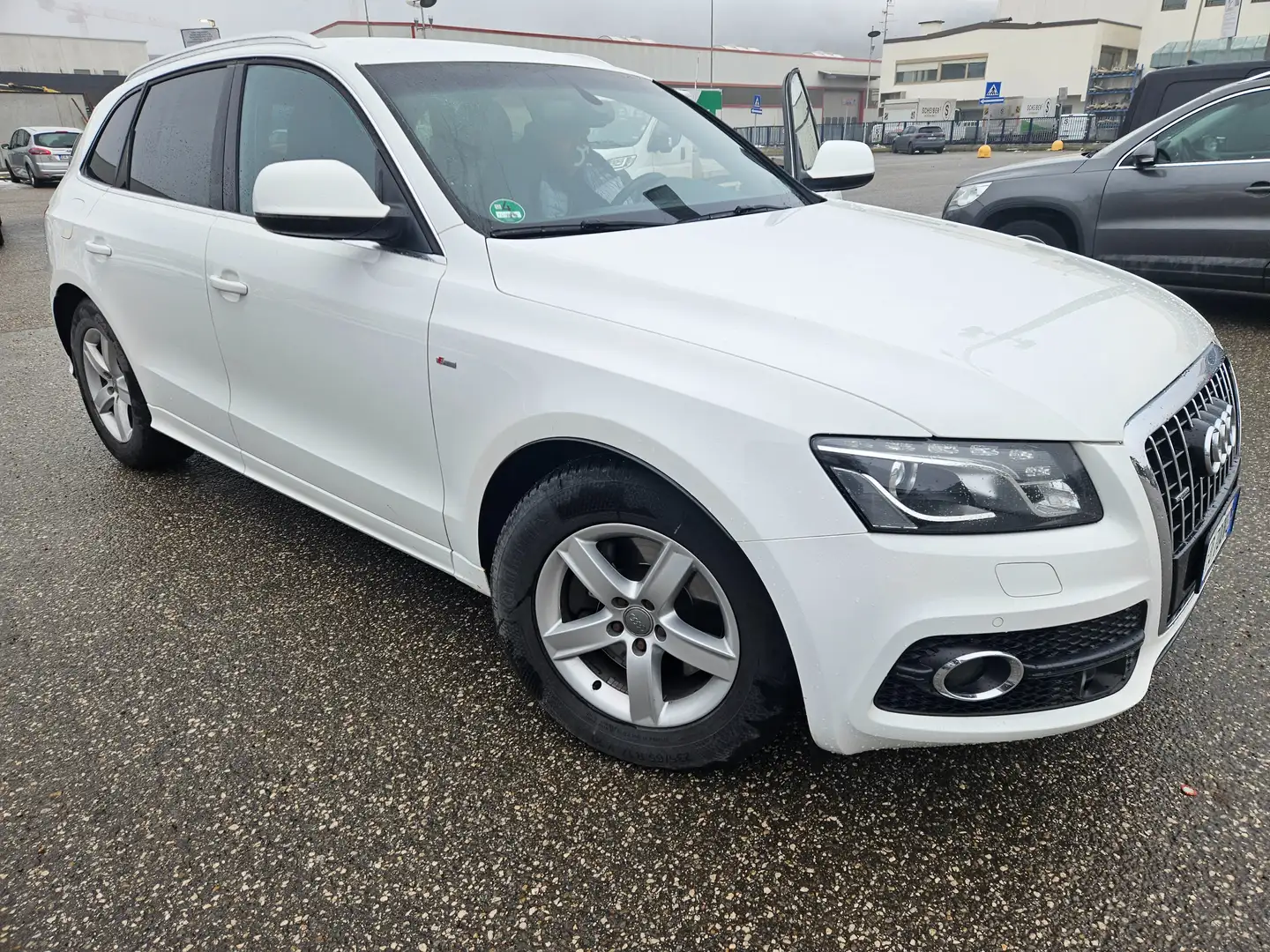 Audi Q5 Q5 3,0 TDI quattro DPF S-tronic Sline Perfekt!!! Weiß - 2
