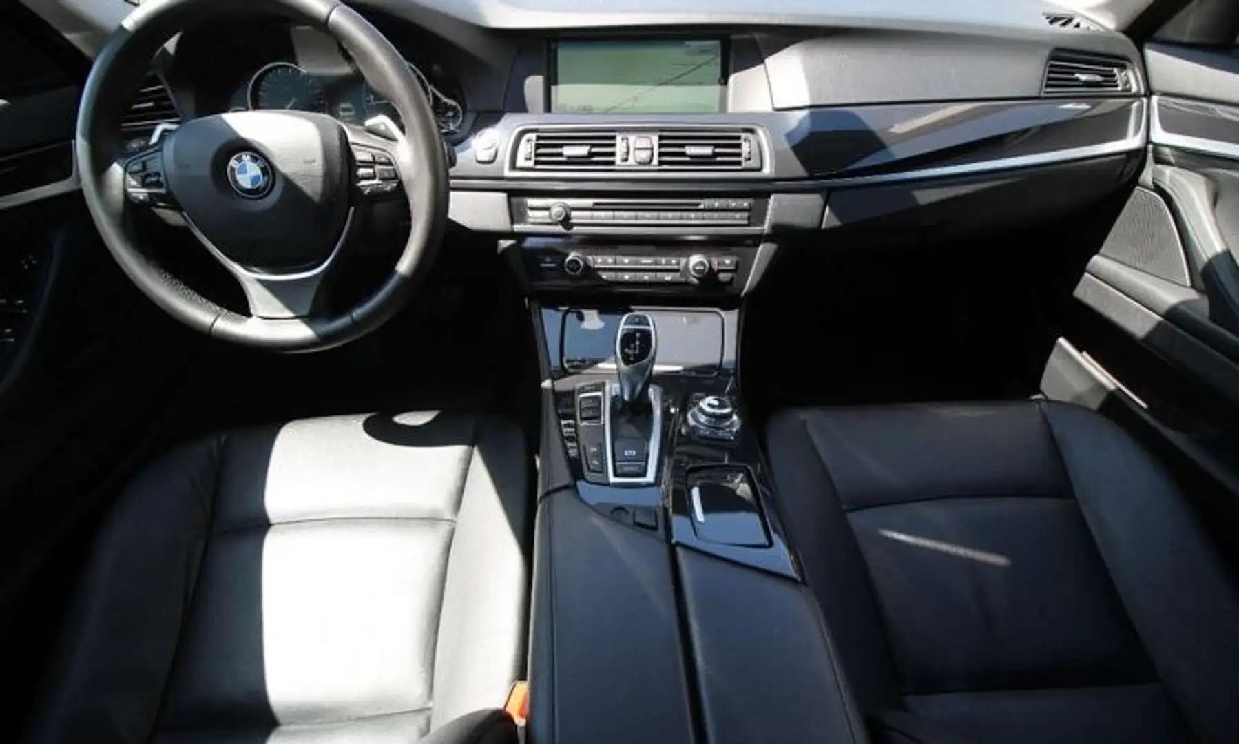 BMW 520 520d Business aut. Grigio - 2