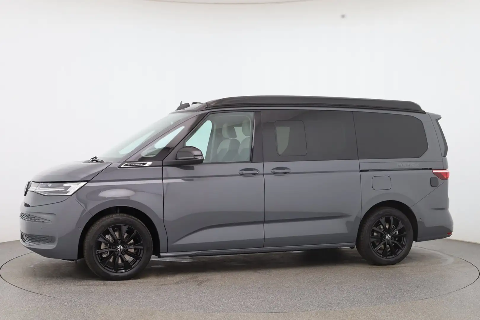 Volkswagen T7 California VW T7 California Beach eHybrid 180 kW 4M Grau - 2